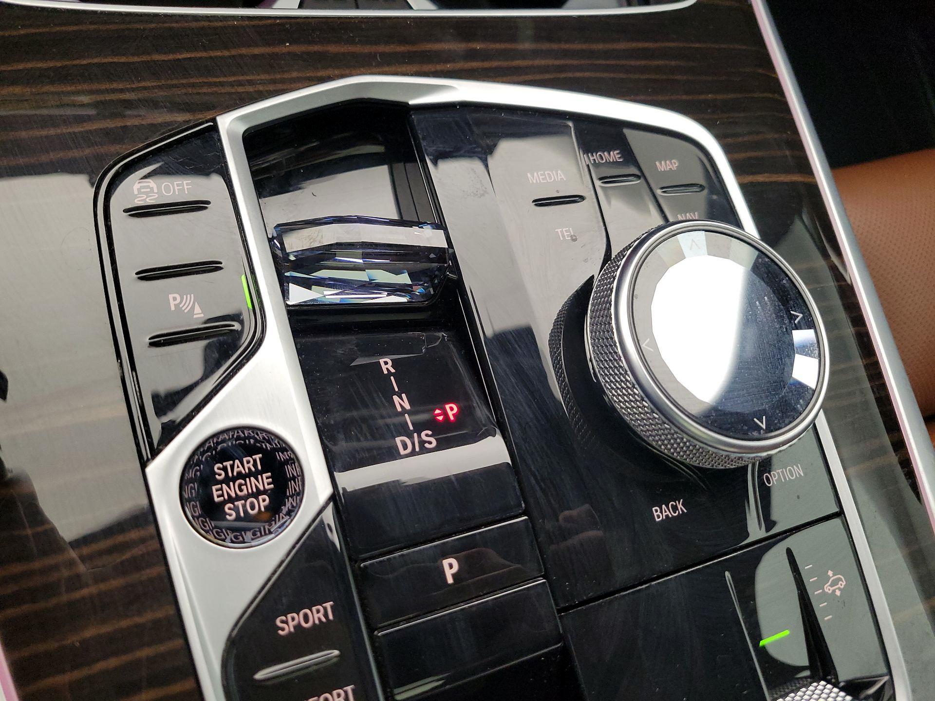 Thumbnail: 2023 BMW X7 - 18