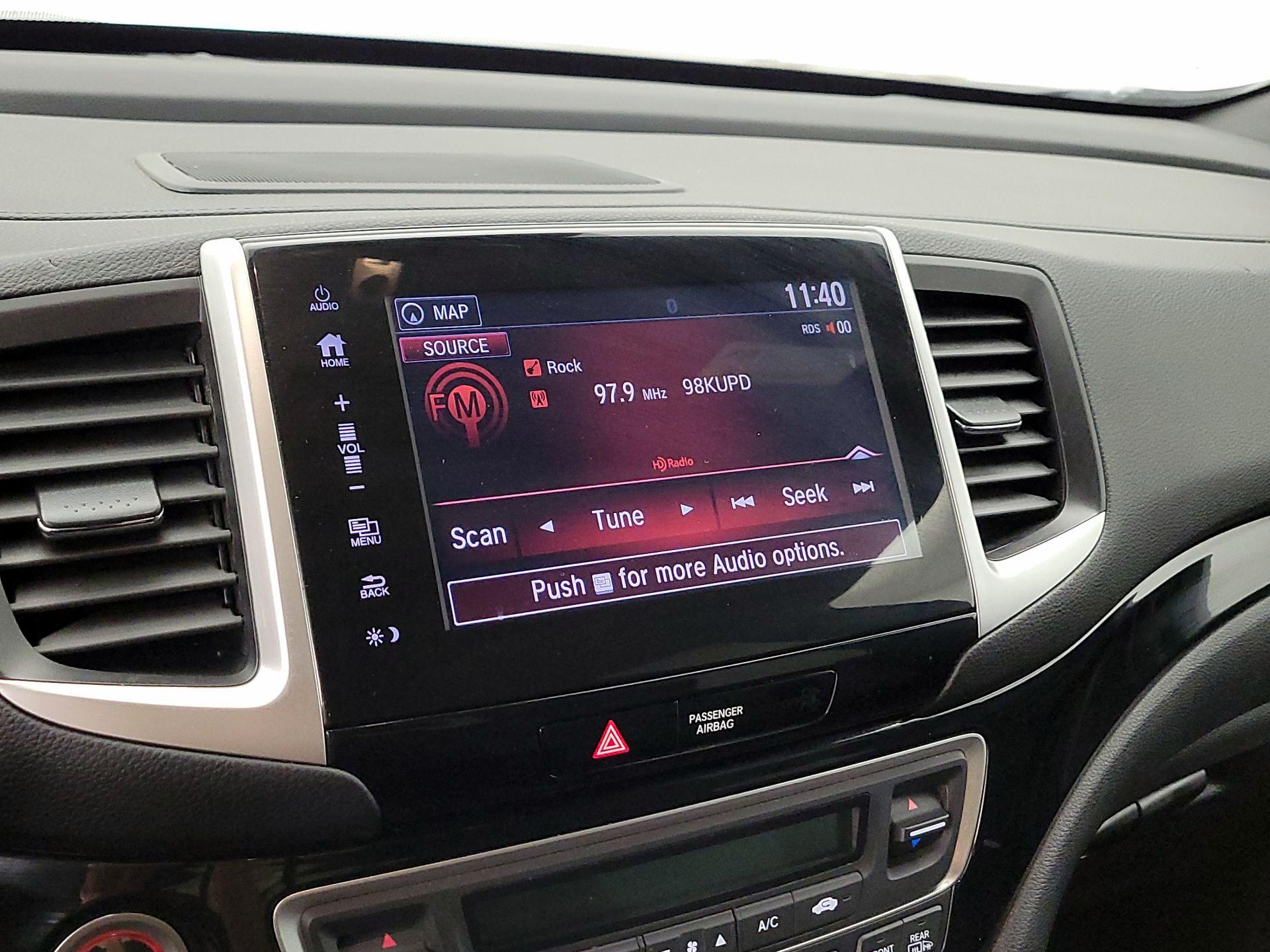 Thumbnail: 2019 Honda Ridgeline - 16