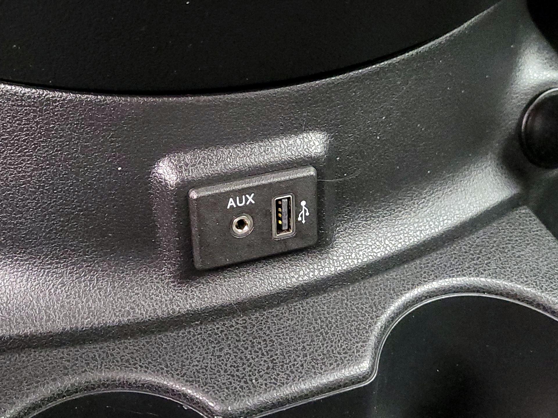 Thumbnail: 2019 Nissan Versa - 18