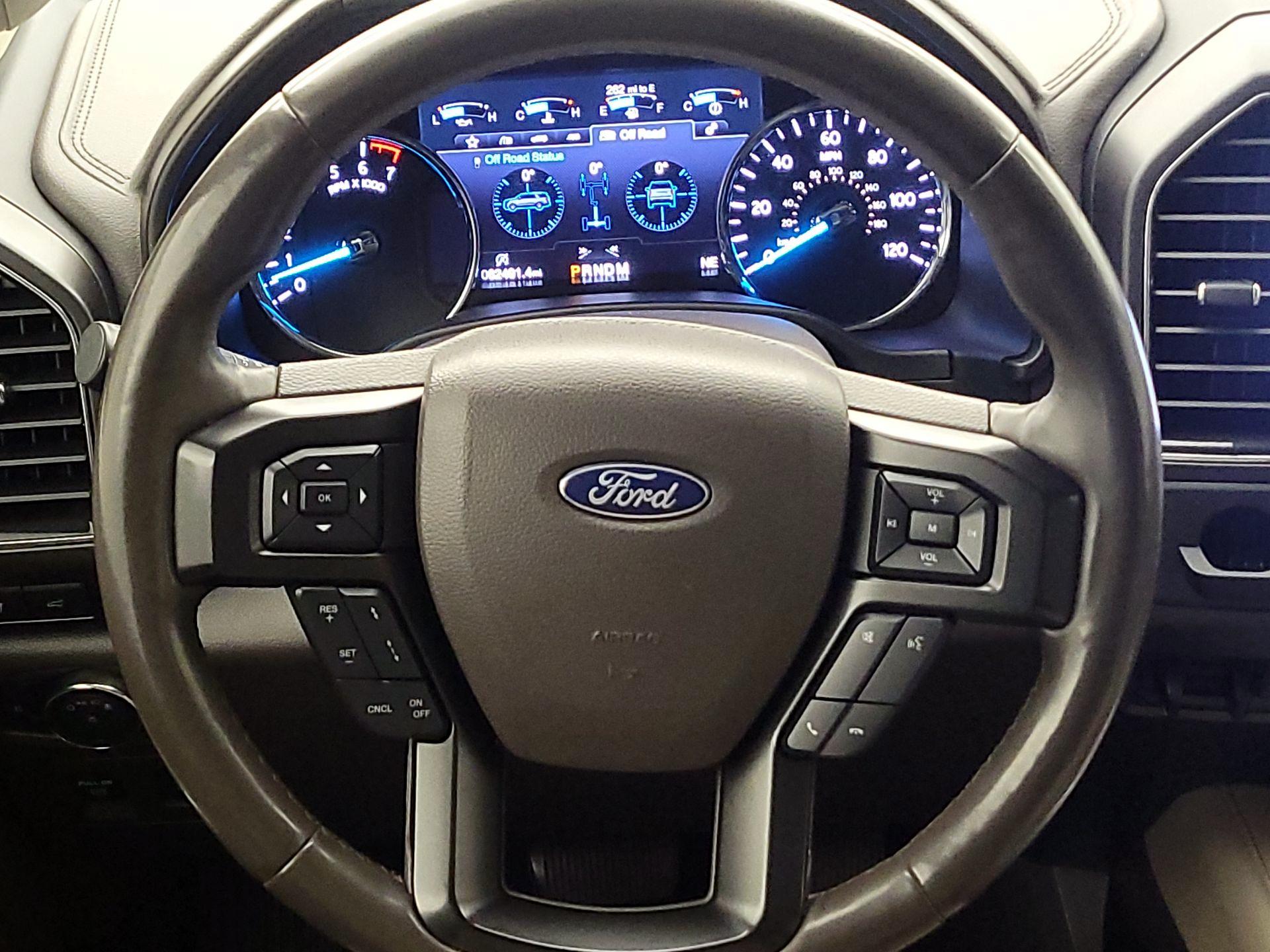 Thumbnail: 2019 Ford Expedition - 10