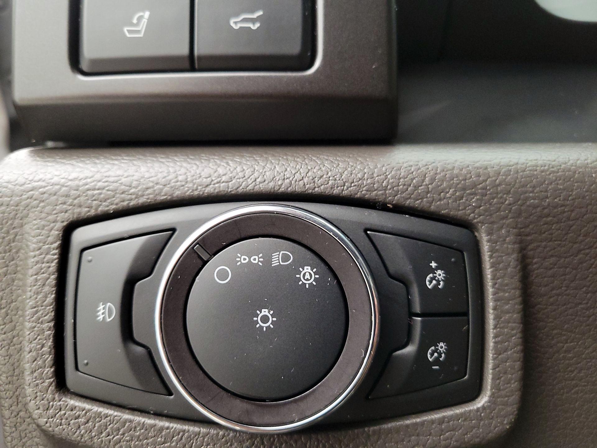 Thumbnail: 2019 Ford Expedition - 13