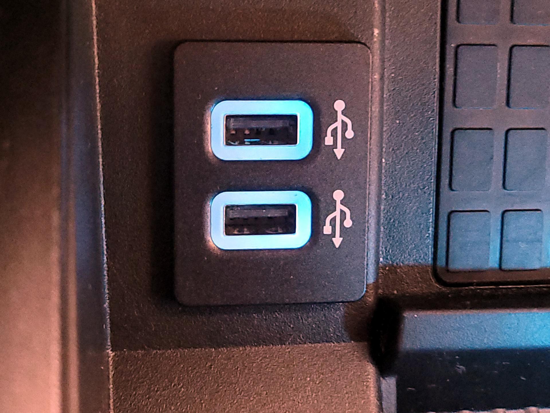 Thumbnail: 2019 Ford Expedition - 19