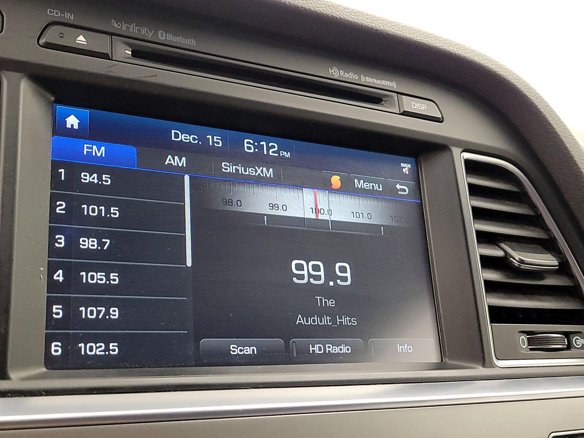 Thumbnail: 2015 Hyundai Sonata - 16