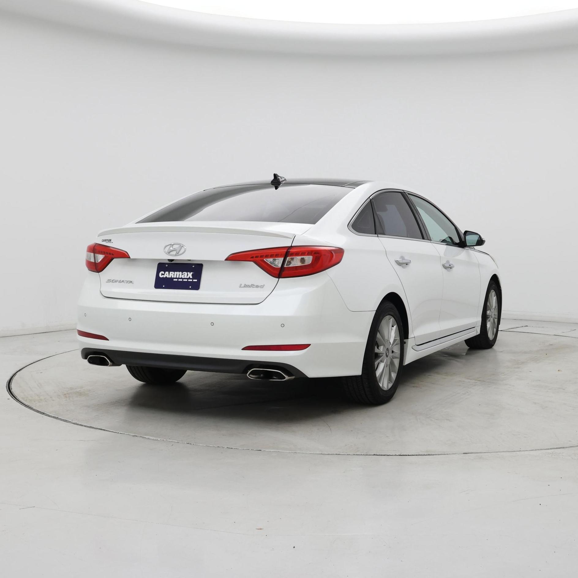 Thumbnail: 2015 Hyundai Sonata - 8