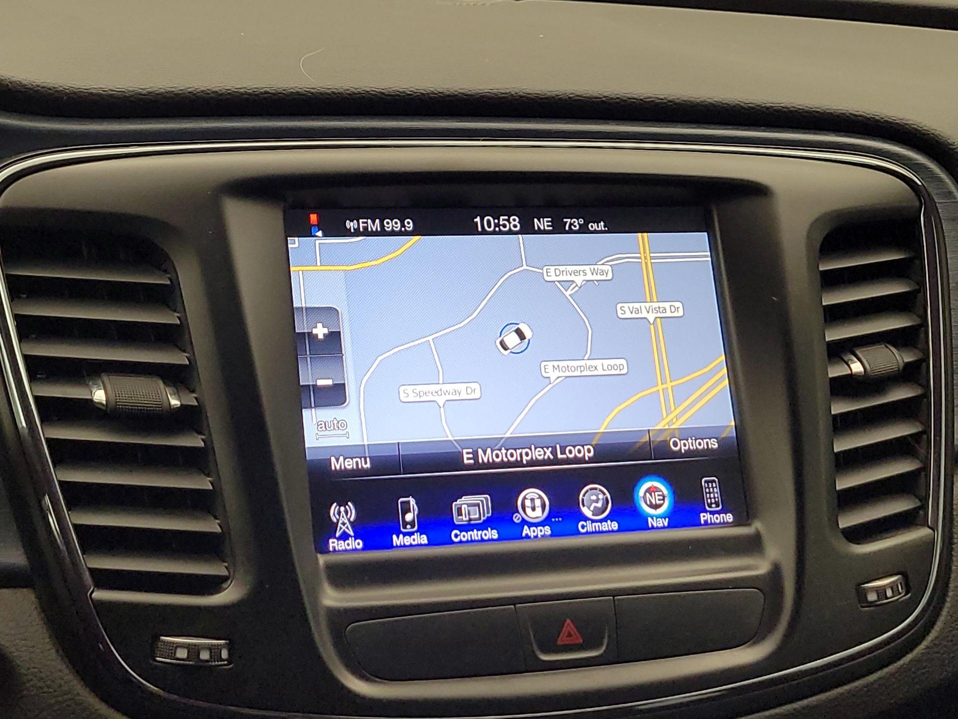 Thumbnail: 2016 Chrysler 200 - 14