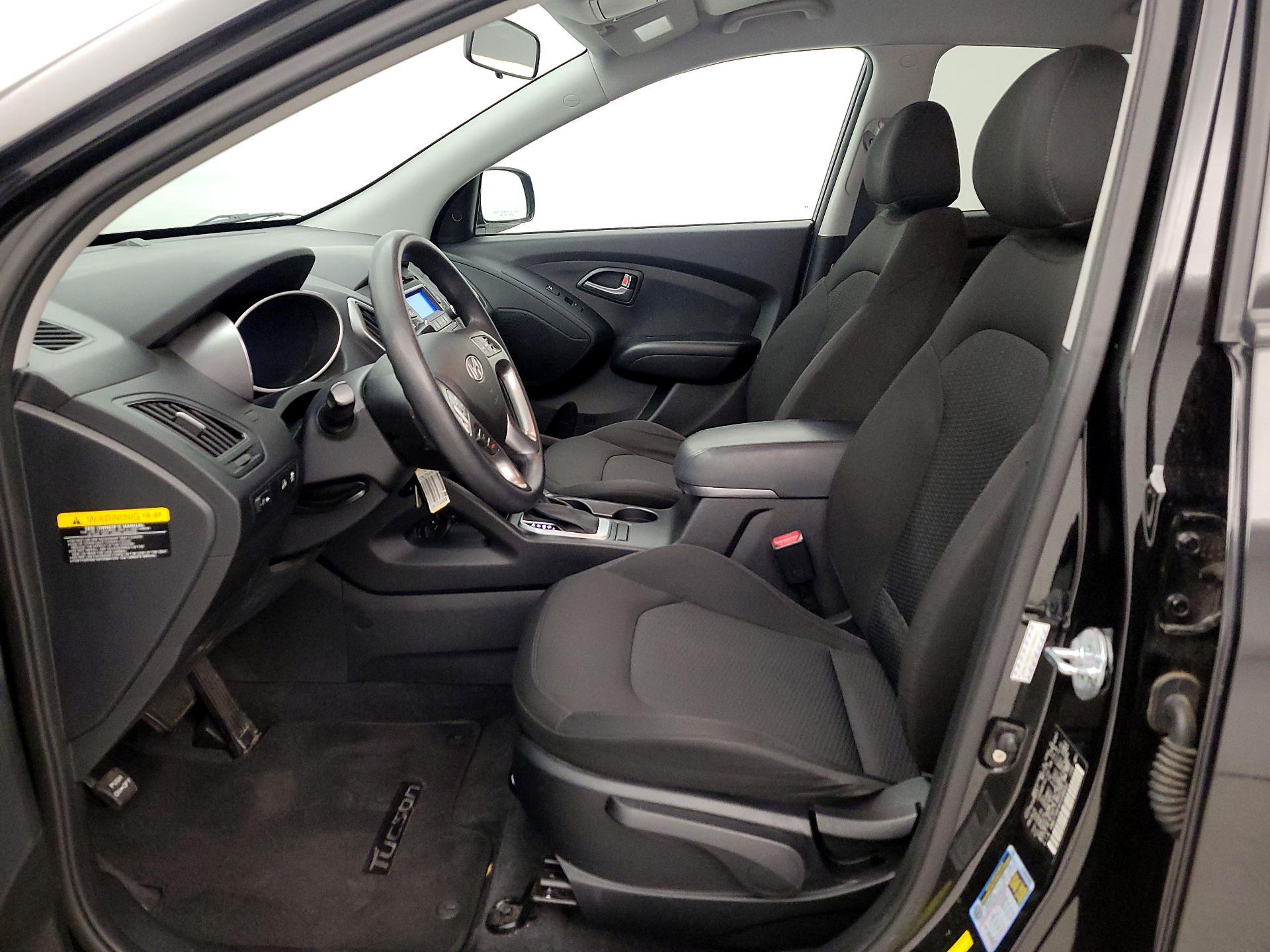 Thumbnail: 2015 Hyundai Tucson - 11