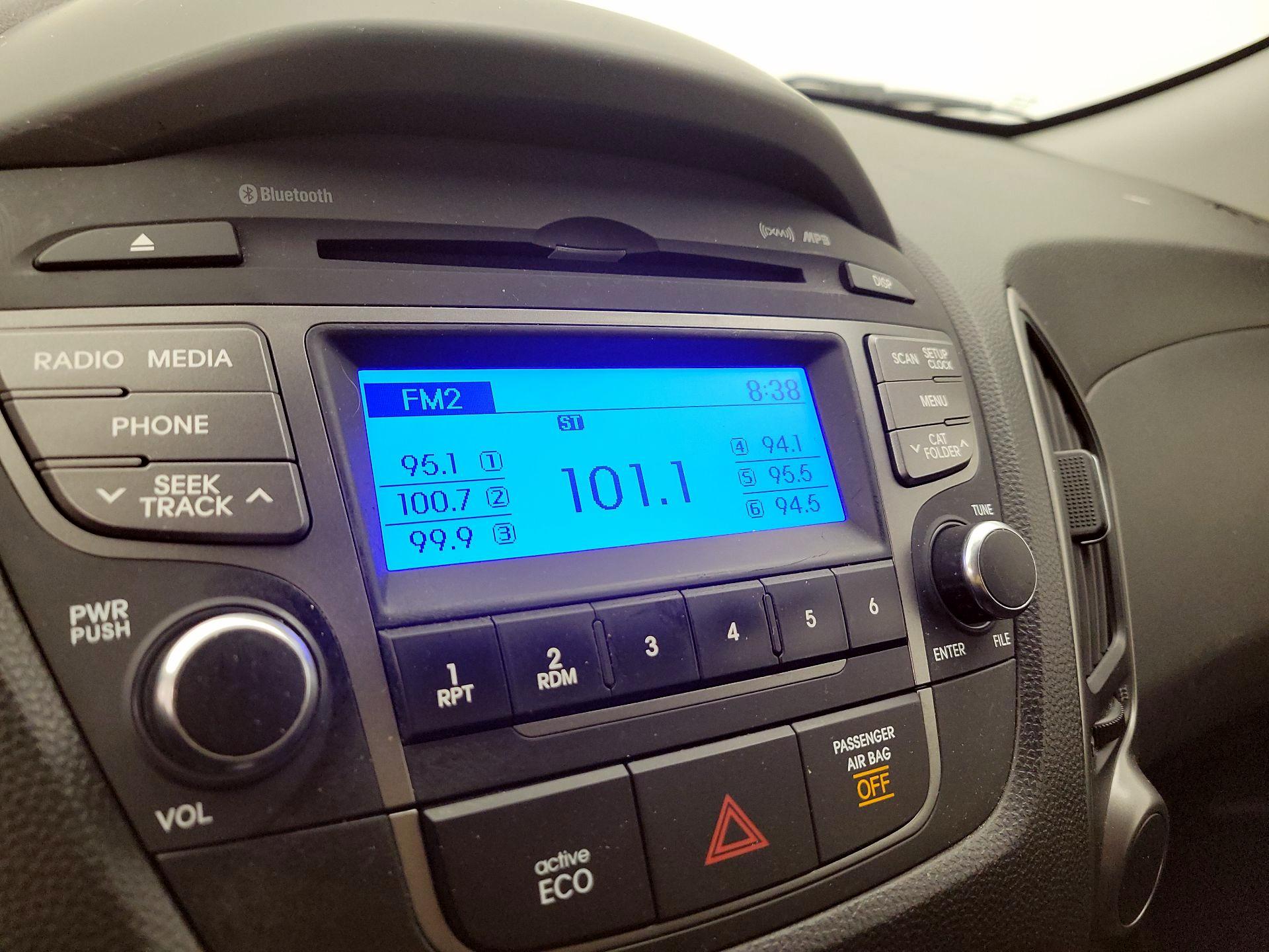 Thumbnail: 2015 Hyundai Tucson - 14