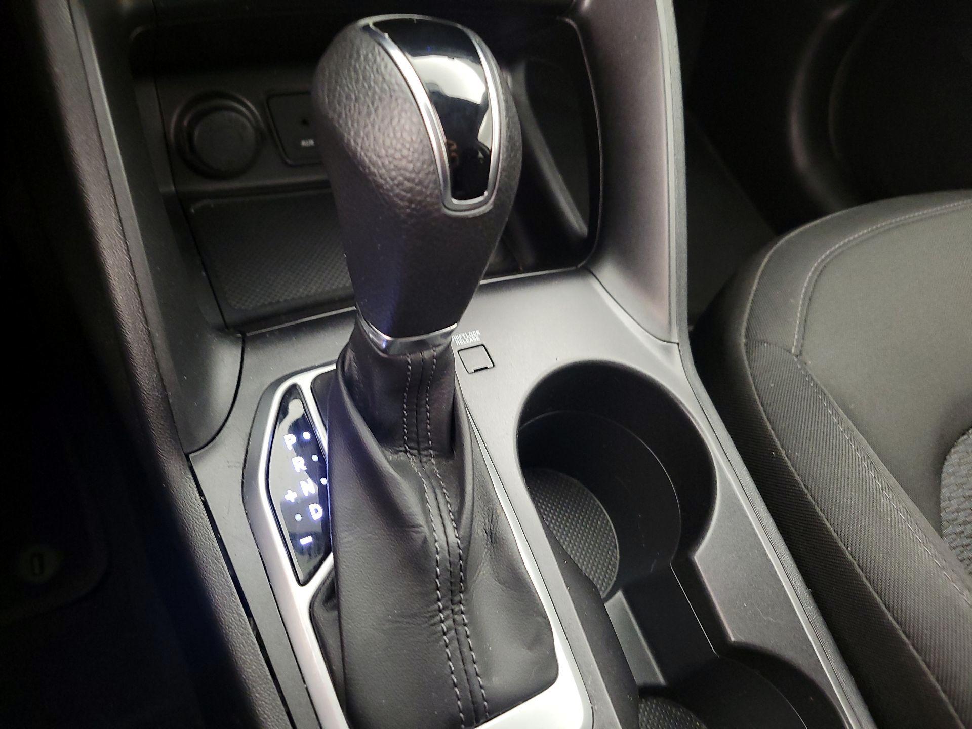 Thumbnail: 2015 Hyundai Tucson - 16