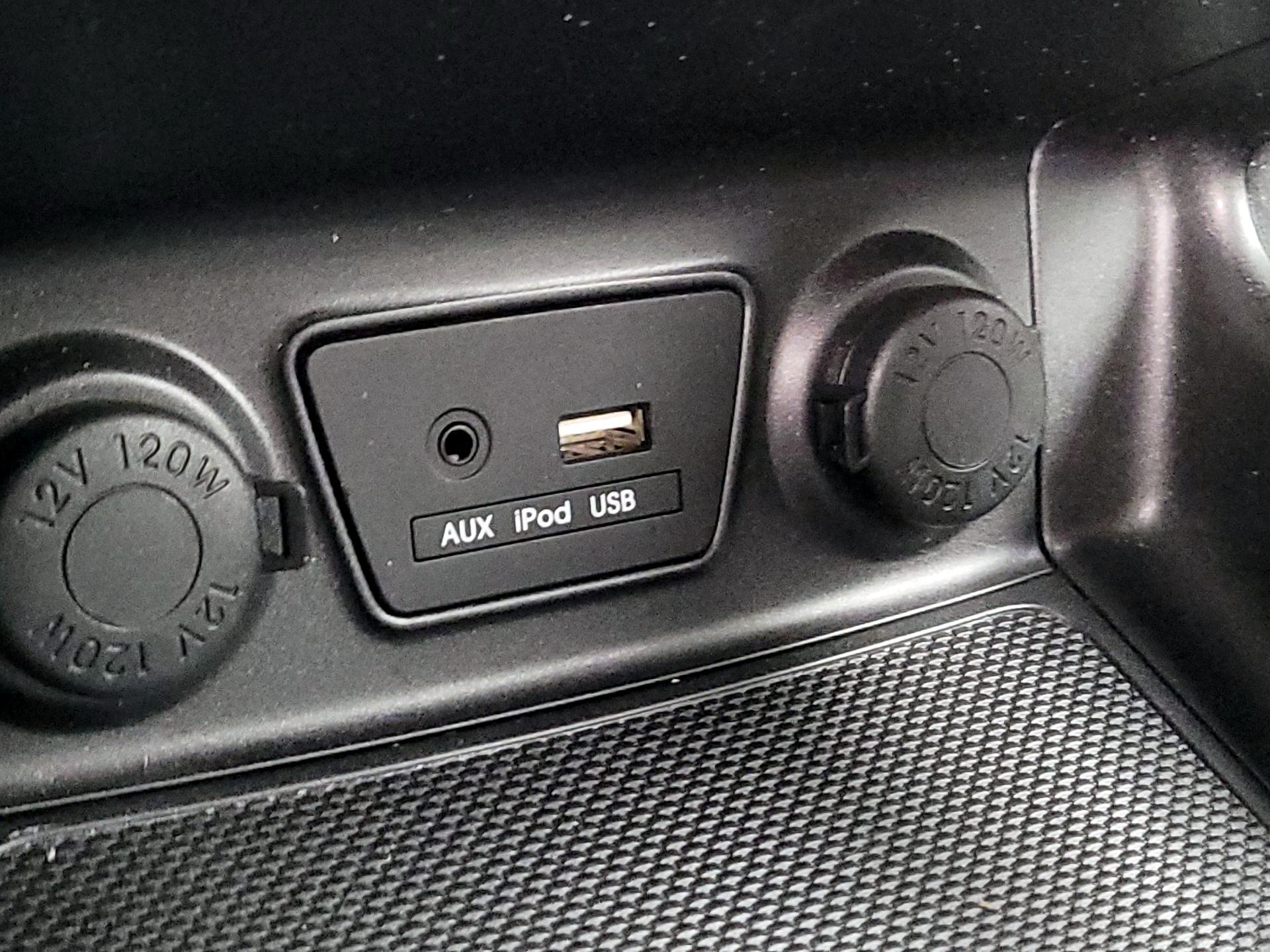 Thumbnail: 2015 Hyundai Tucson - 17