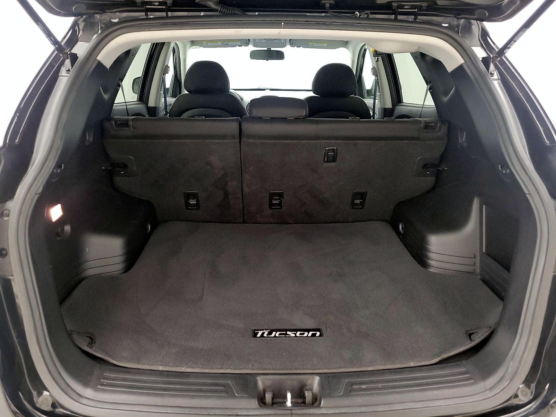 Thumbnail: 2015 Hyundai Tucson - 19