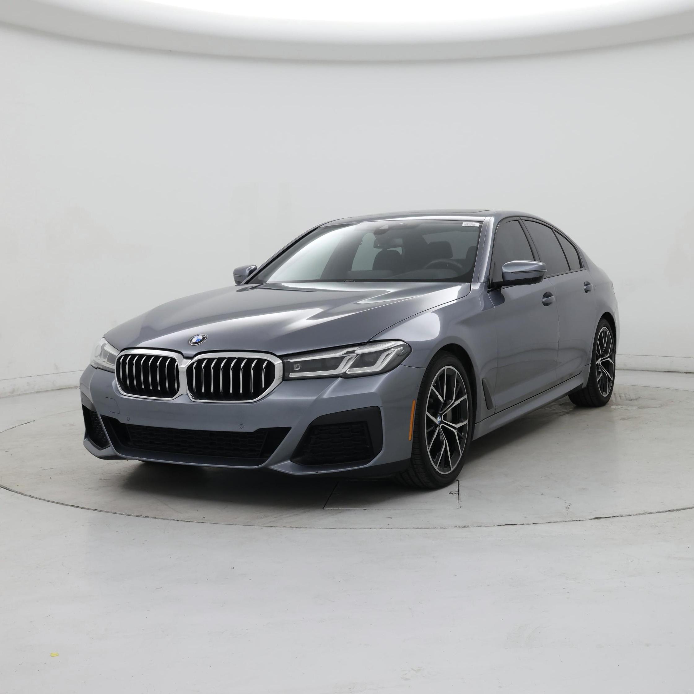 Thumbnail: 2022 BMW 5 Series - 4
