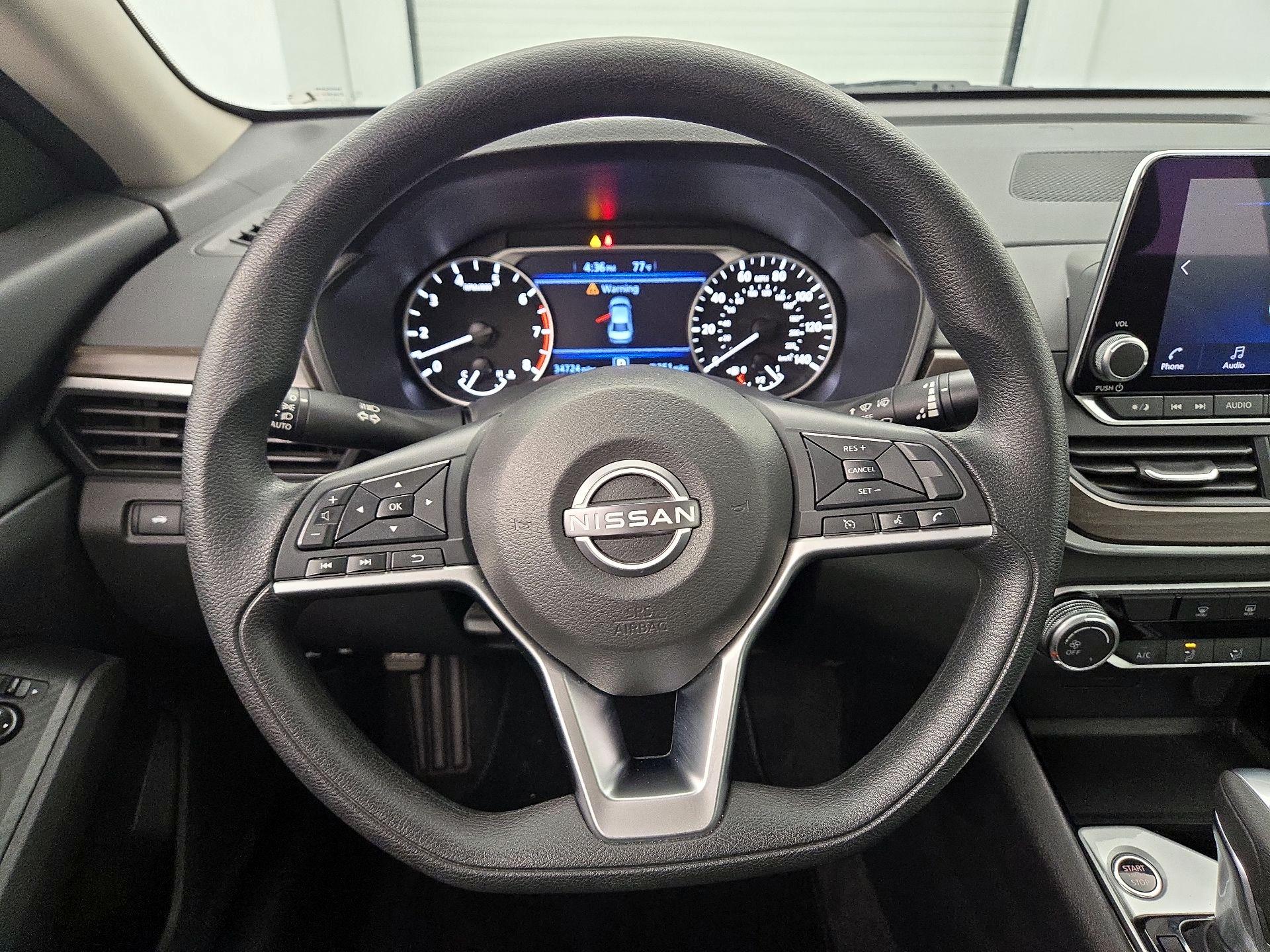 Thumbnail: 2024 Nissan Altima - 10