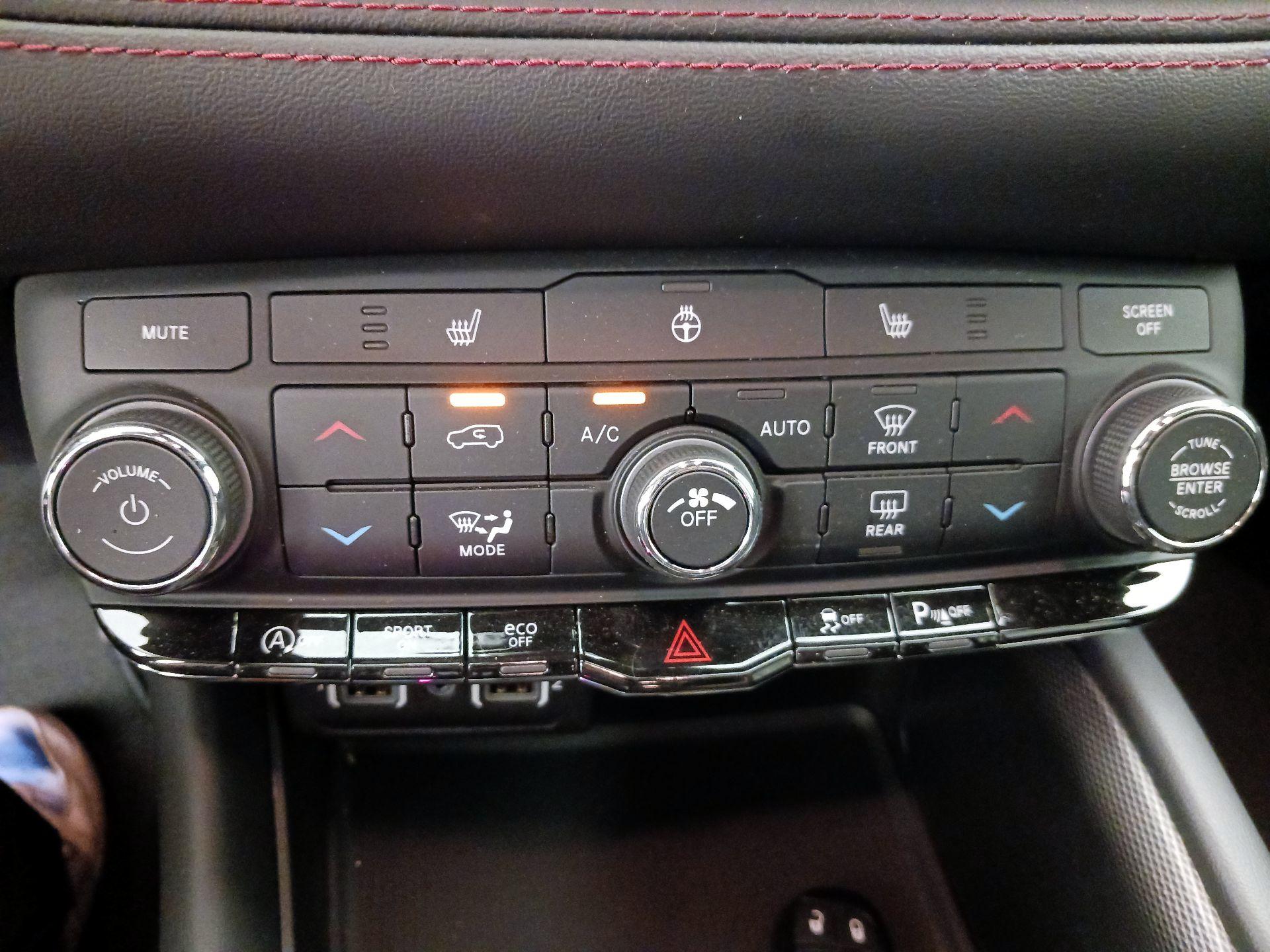 Thumbnail: 2024 Dodge Durango - 16