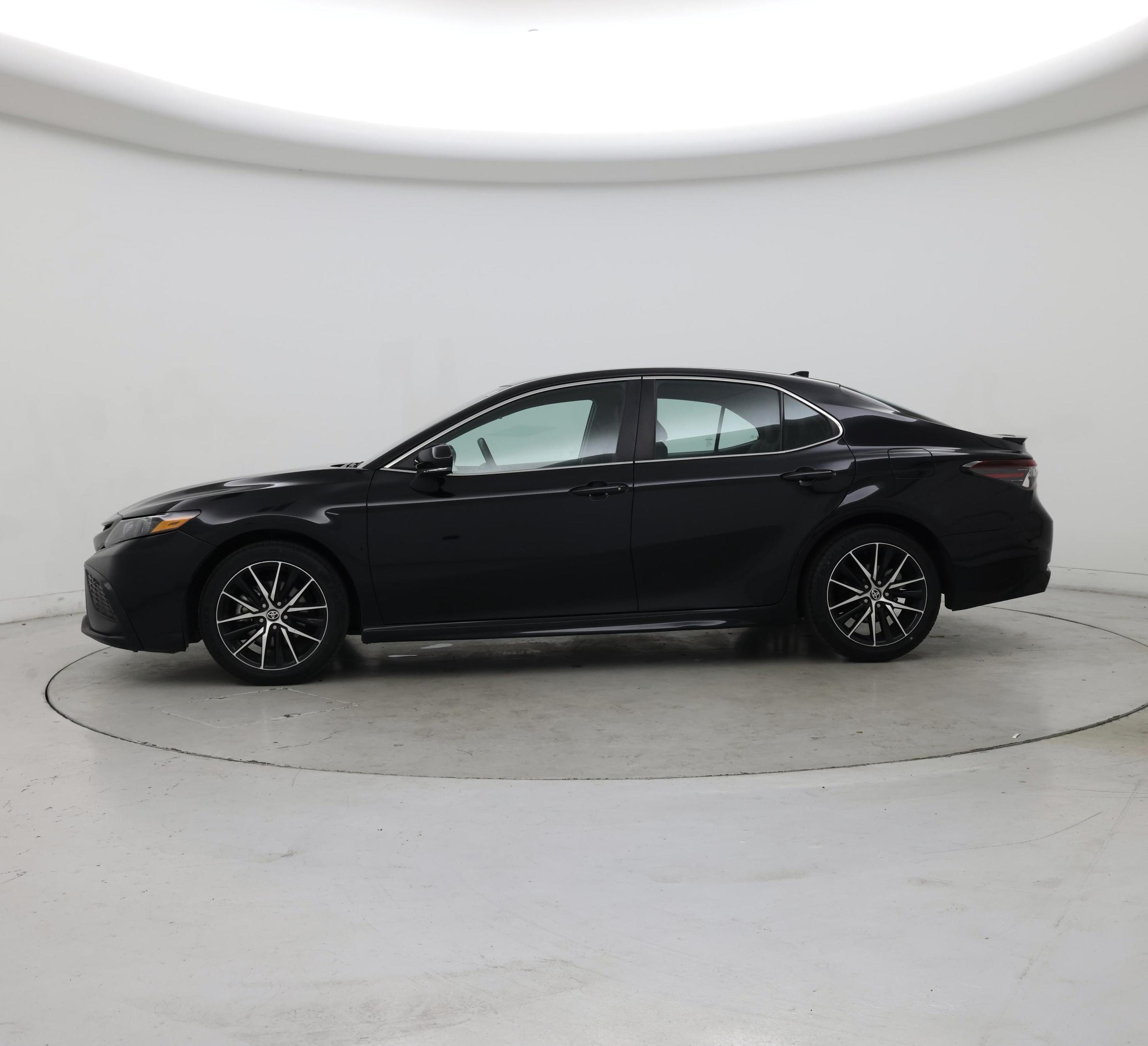 Thumbnail: 2024 Toyota Camry - 3