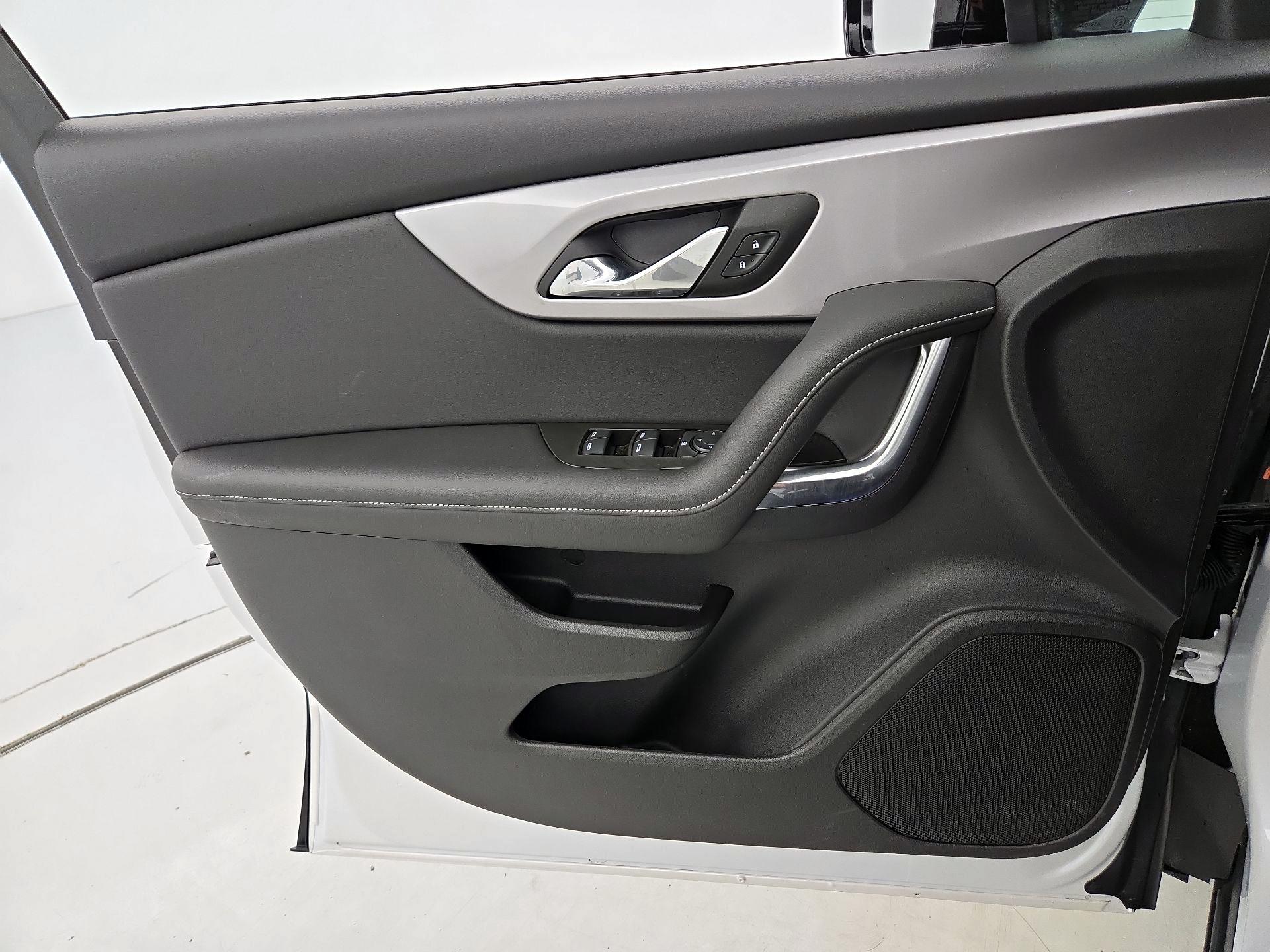 Thumbnail: 2024 Chevrolet Blazer - 12