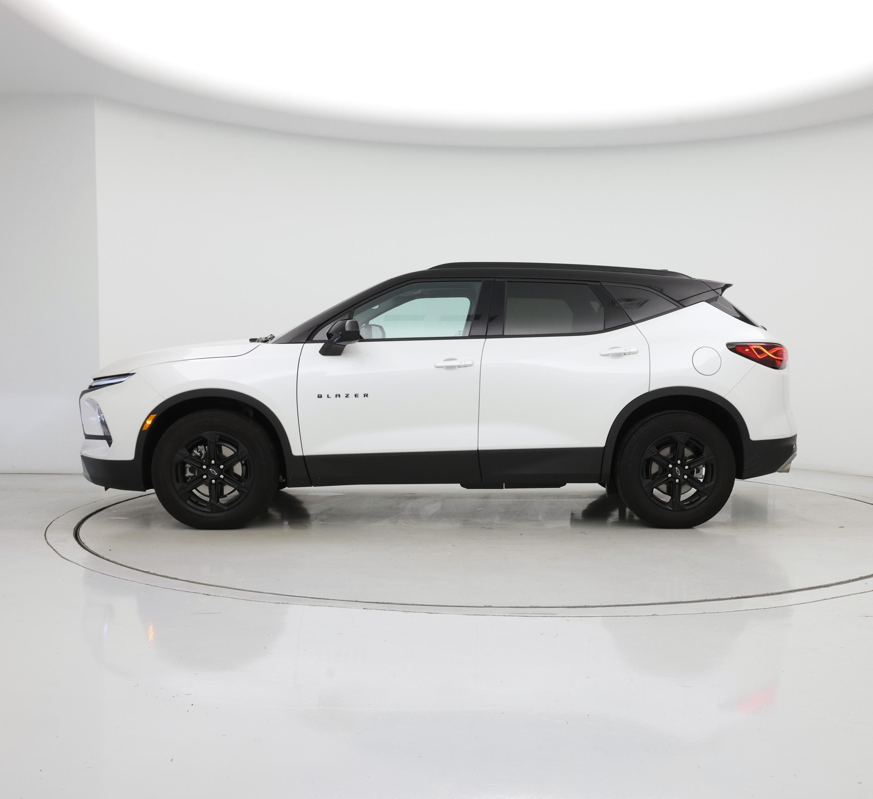 Thumbnail: 2024 Chevrolet Blazer - 3