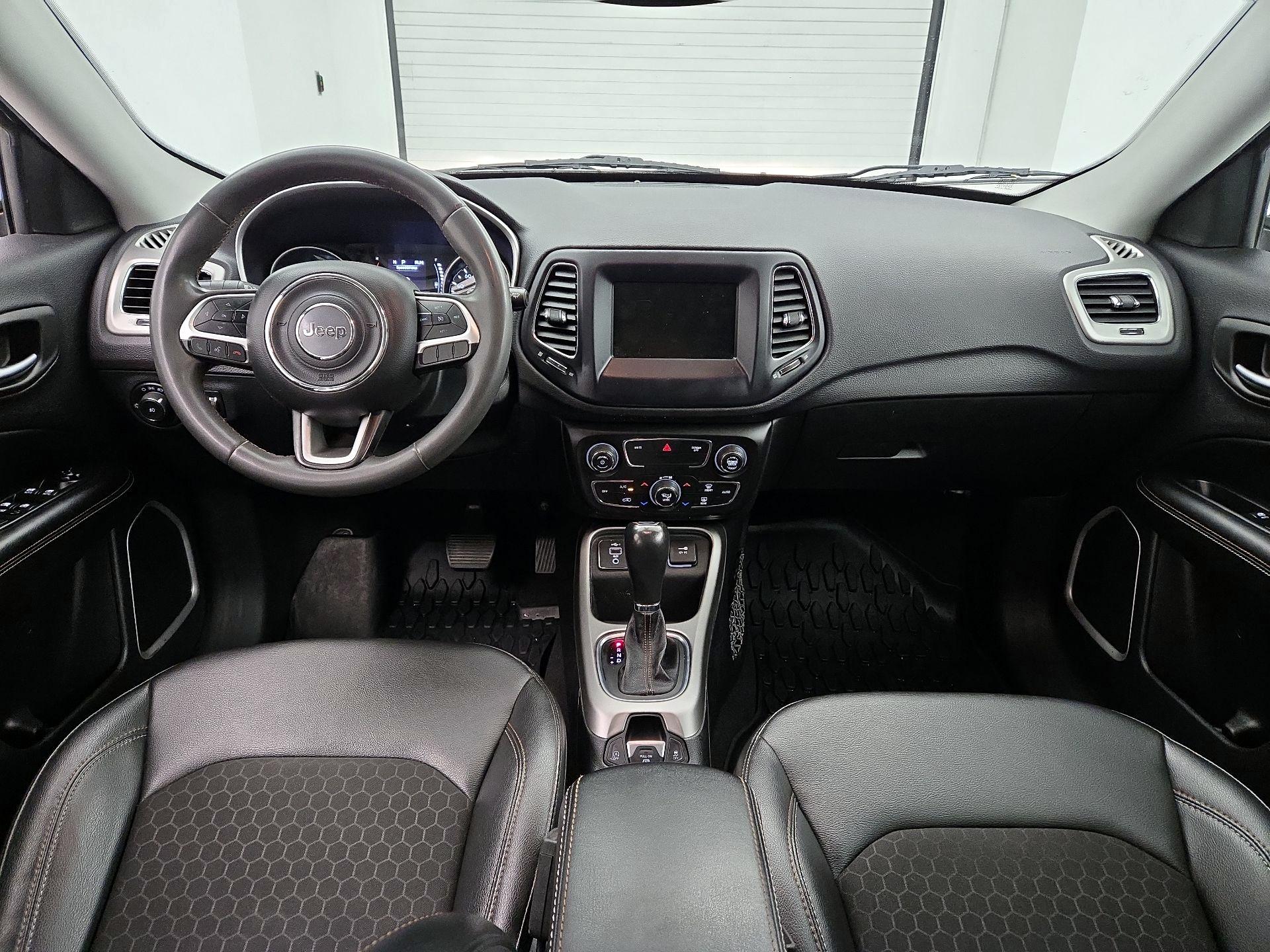 Thumbnail: 2021 Jeep Compass - 9