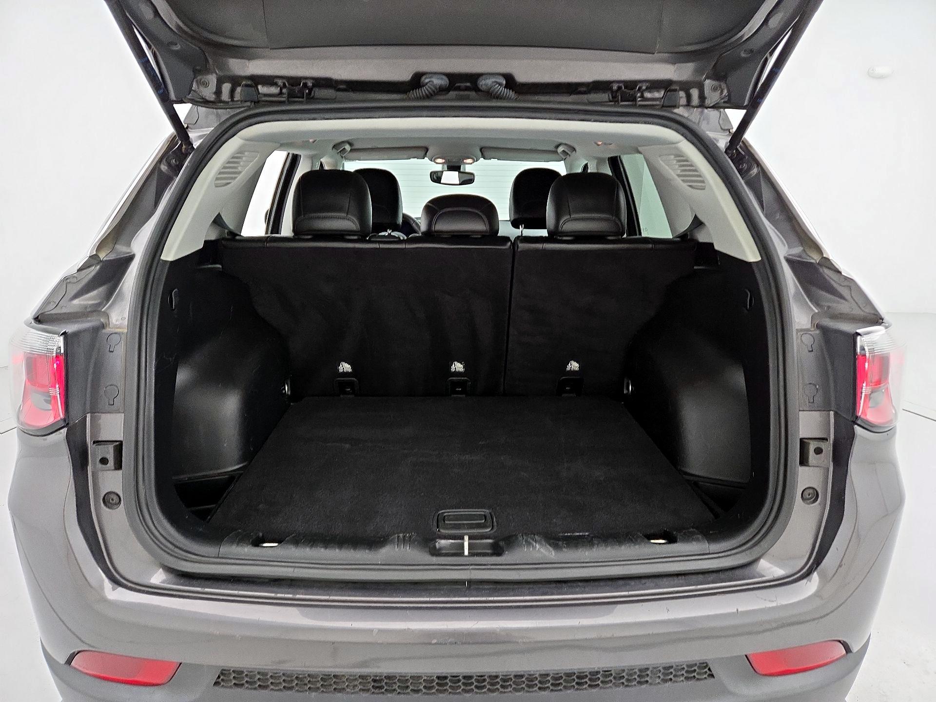 Thumbnail: 2021 Jeep Compass - 20