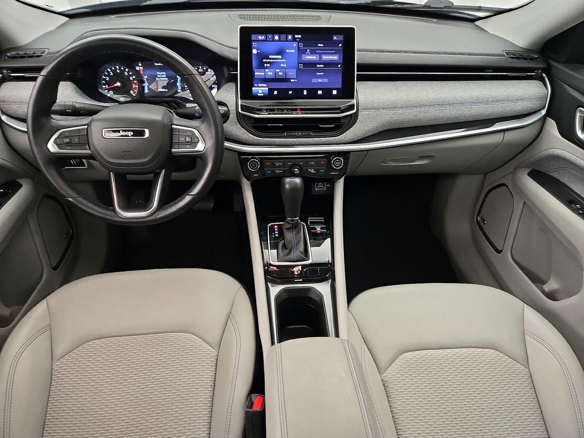 Thumbnail: 2022 Jeep Compass - 9