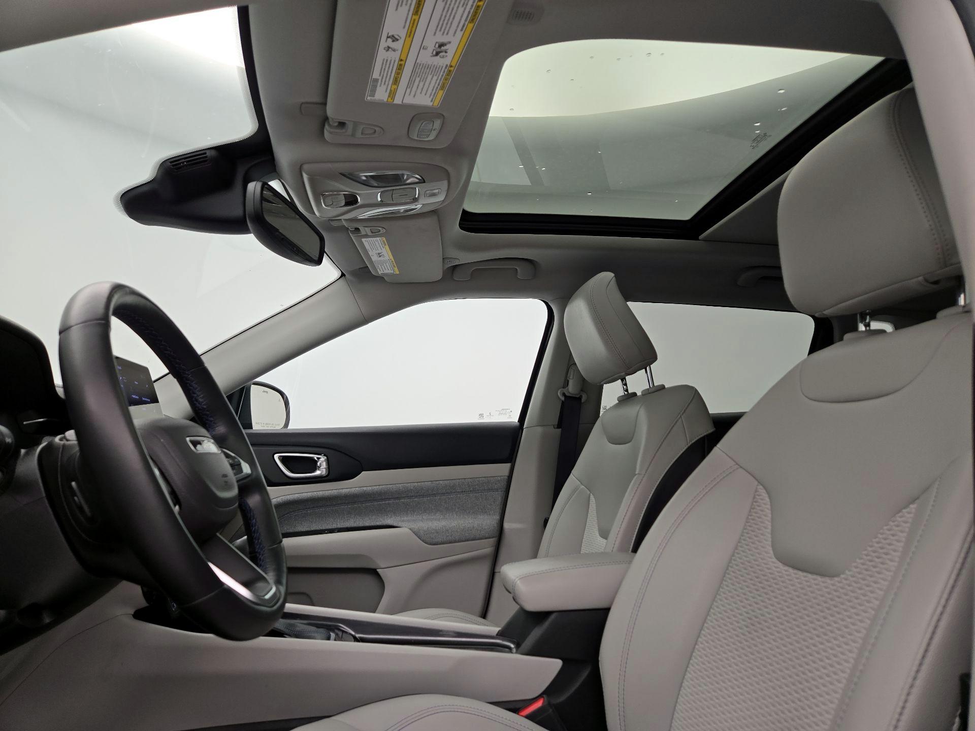 Thumbnail: 2022 Jeep Compass - 19