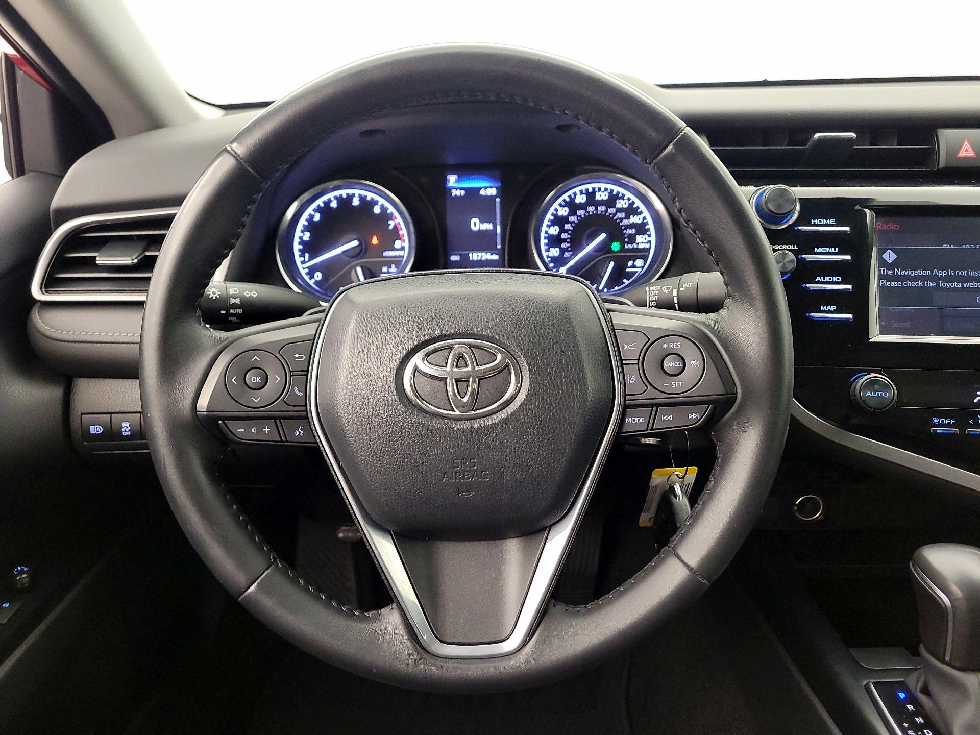 Thumbnail: 2020 Toyota Camry - 10