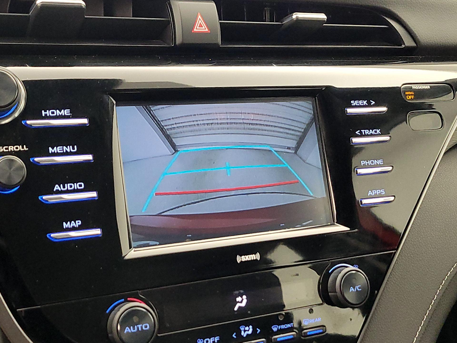 Thumbnail: 2020 Toyota Camry - 14