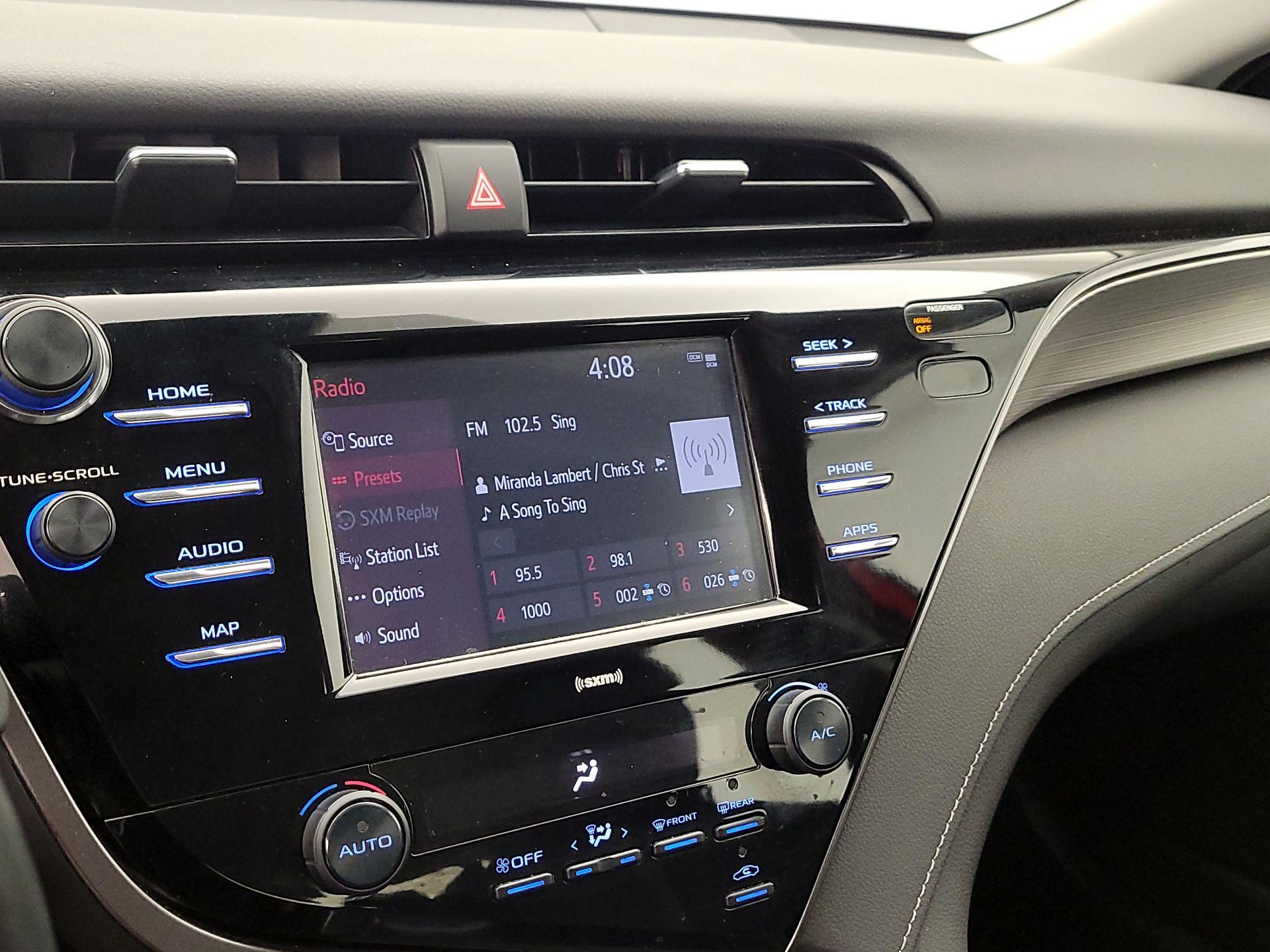 Thumbnail: 2020 Toyota Camry - 15