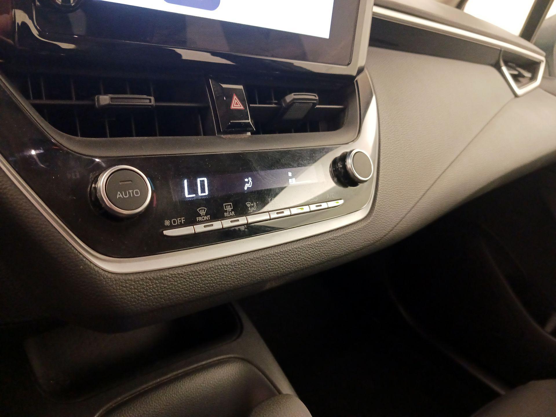 Thumbnail: 2023 Toyota Corolla - 16