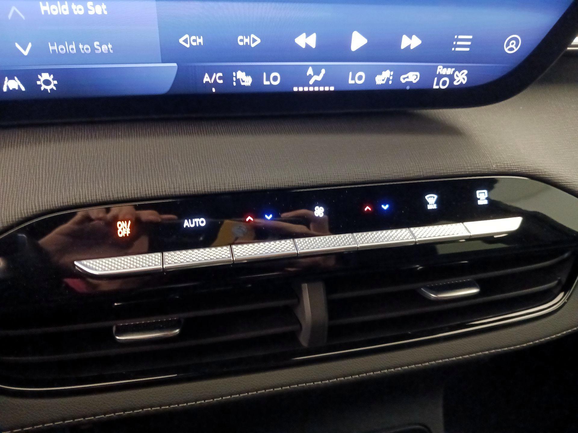 Thumbnail: 2025 Buick Enclave - 17