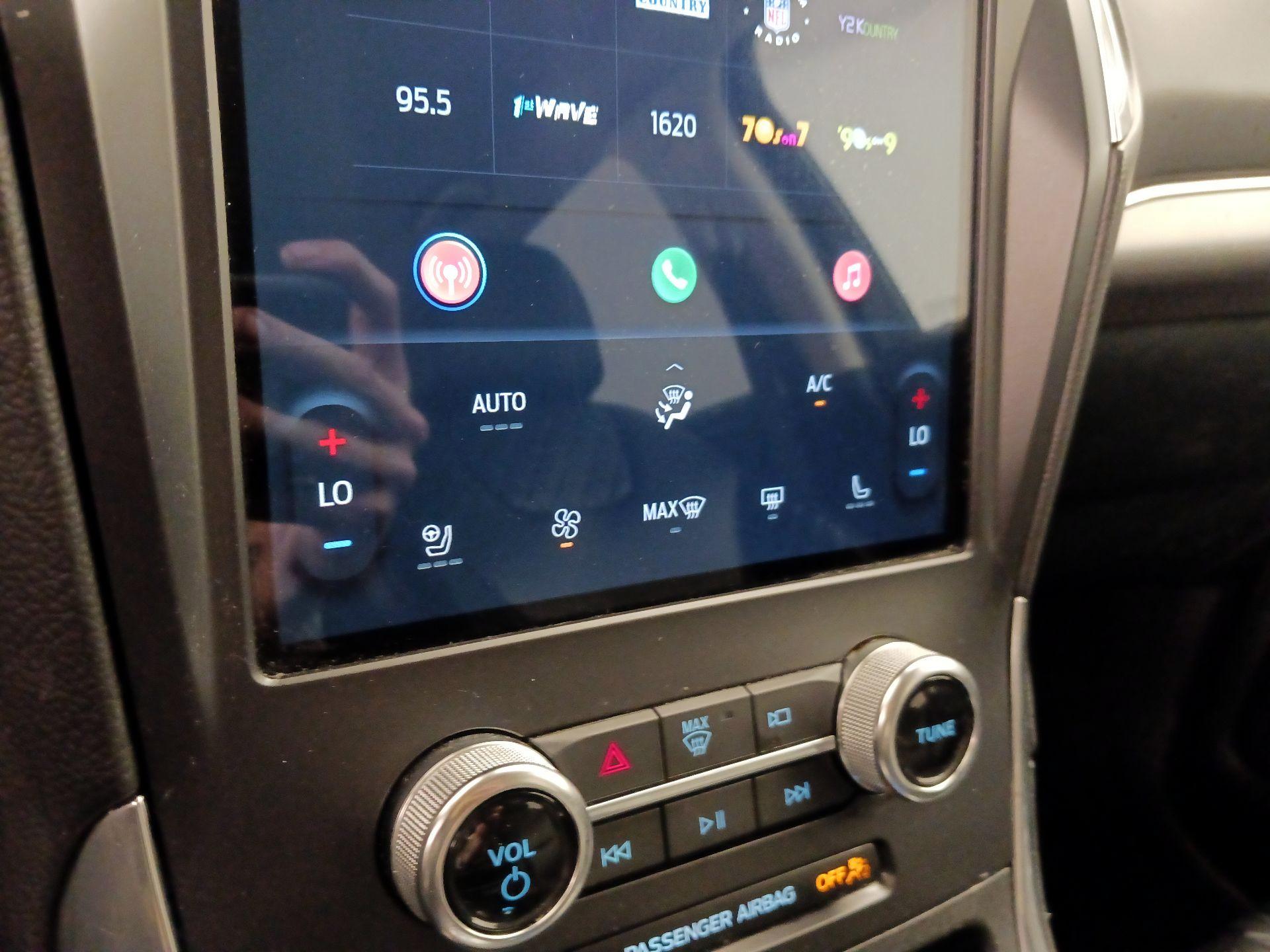 Thumbnail: 2024 Ford Edge - 16