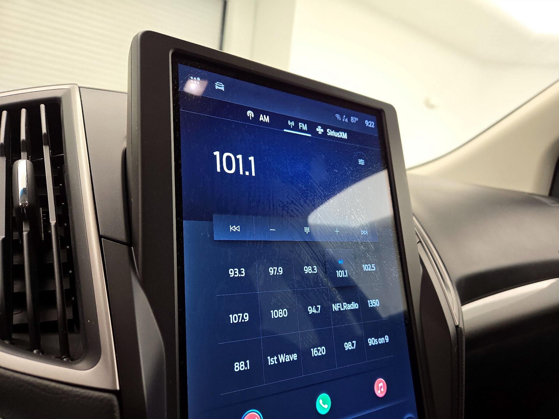 Thumbnail: 2021 Ford Edge - 15