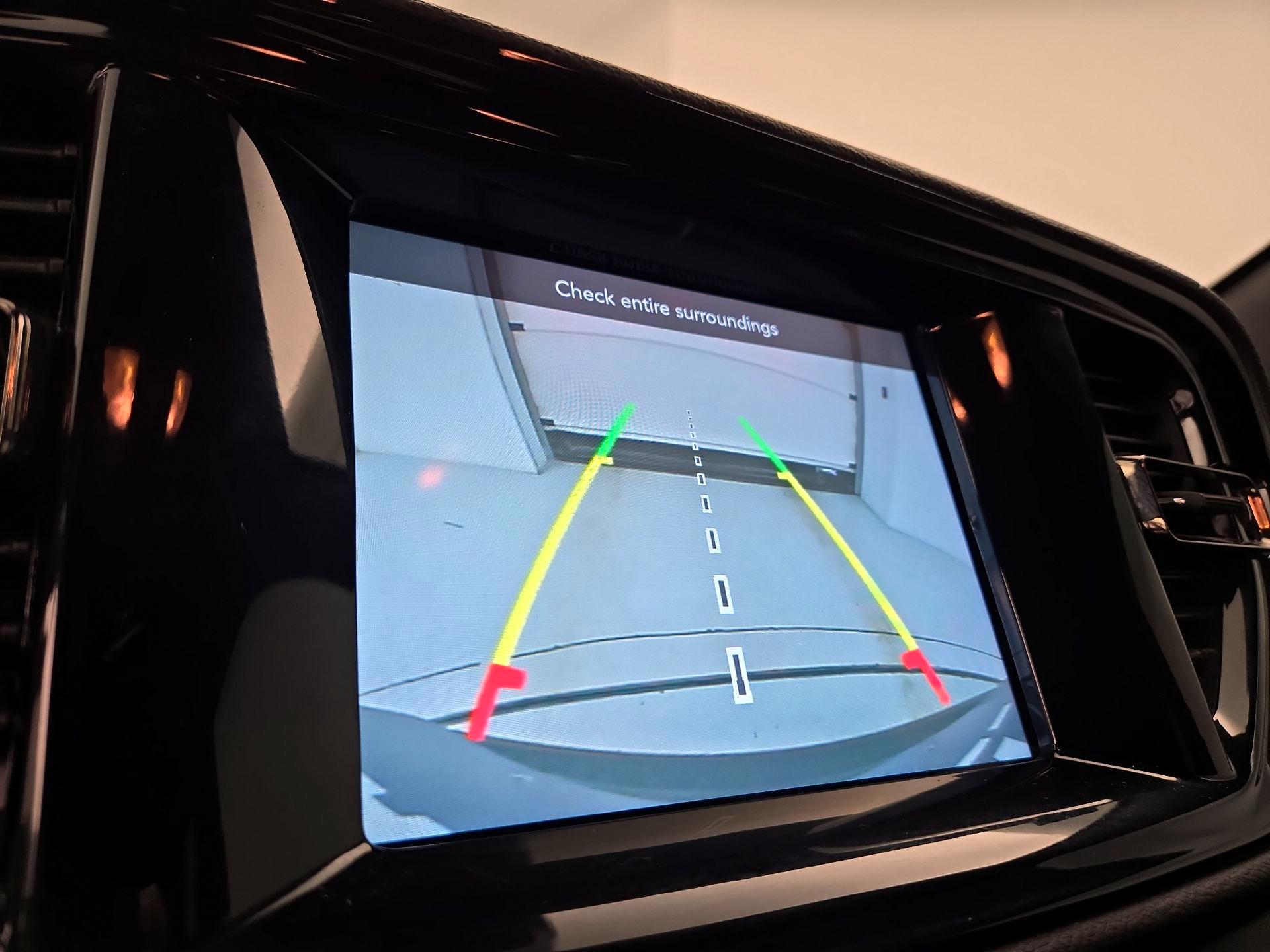 Thumbnail: 2022 Dodge Durango - 14