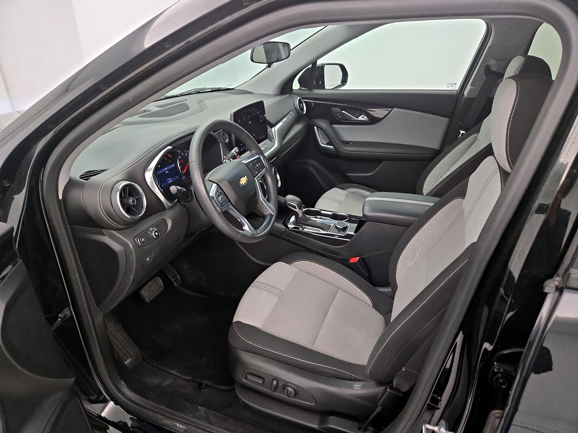 Thumbnail: 2023 Chevrolet Blazer - 11