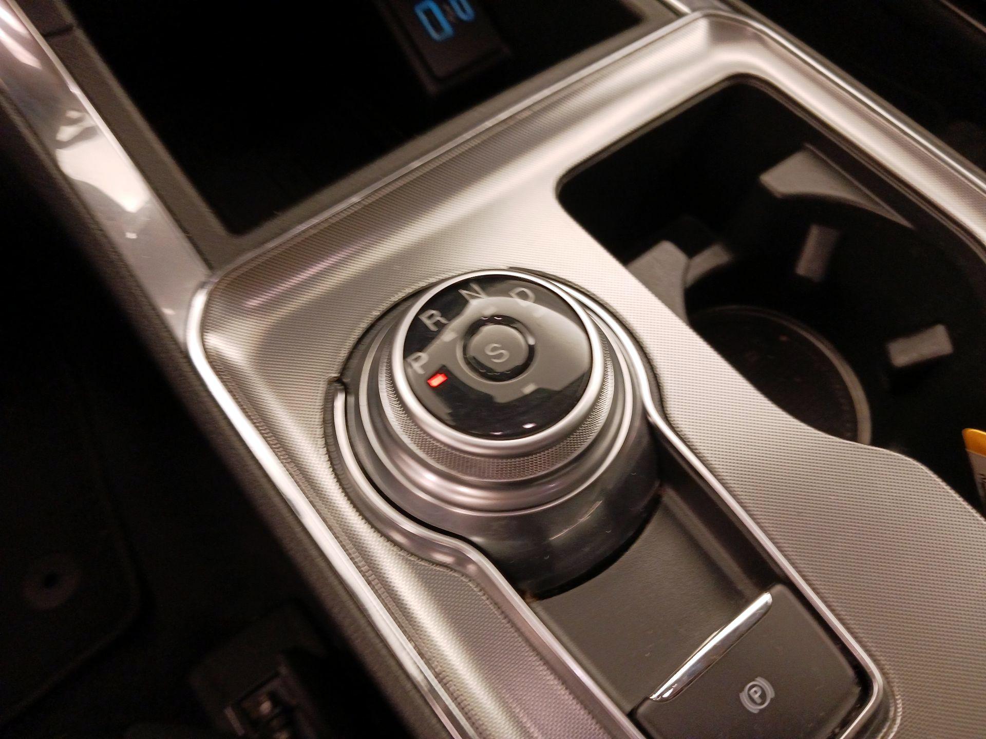 Thumbnail: 2024 Ford Edge - 17