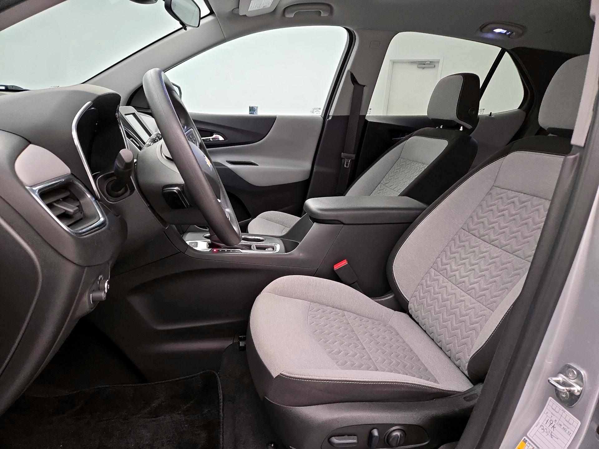 Thumbnail: 2022 Chevrolet Equinox - 11