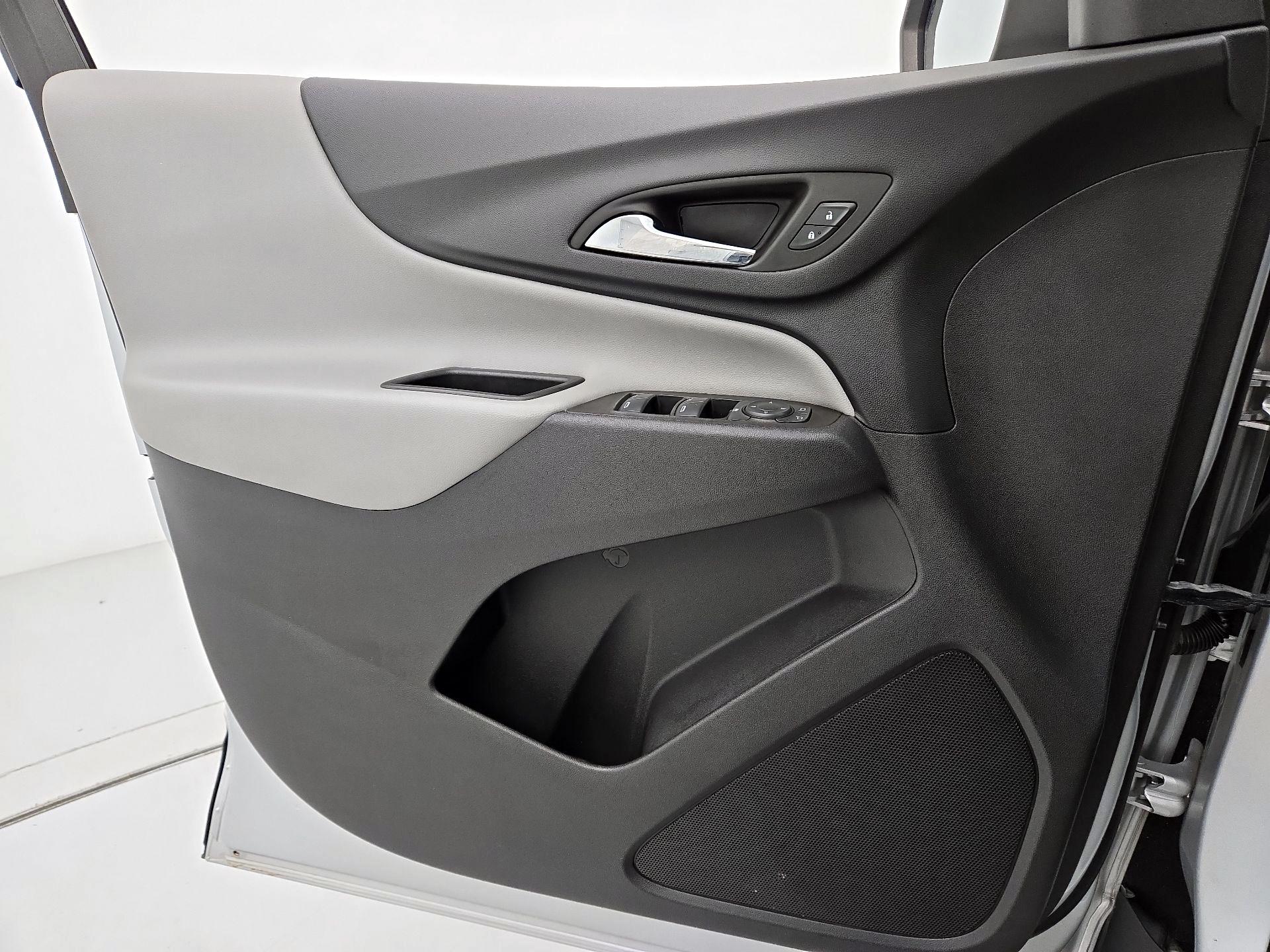 Thumbnail: 2022 Chevrolet Equinox - 12