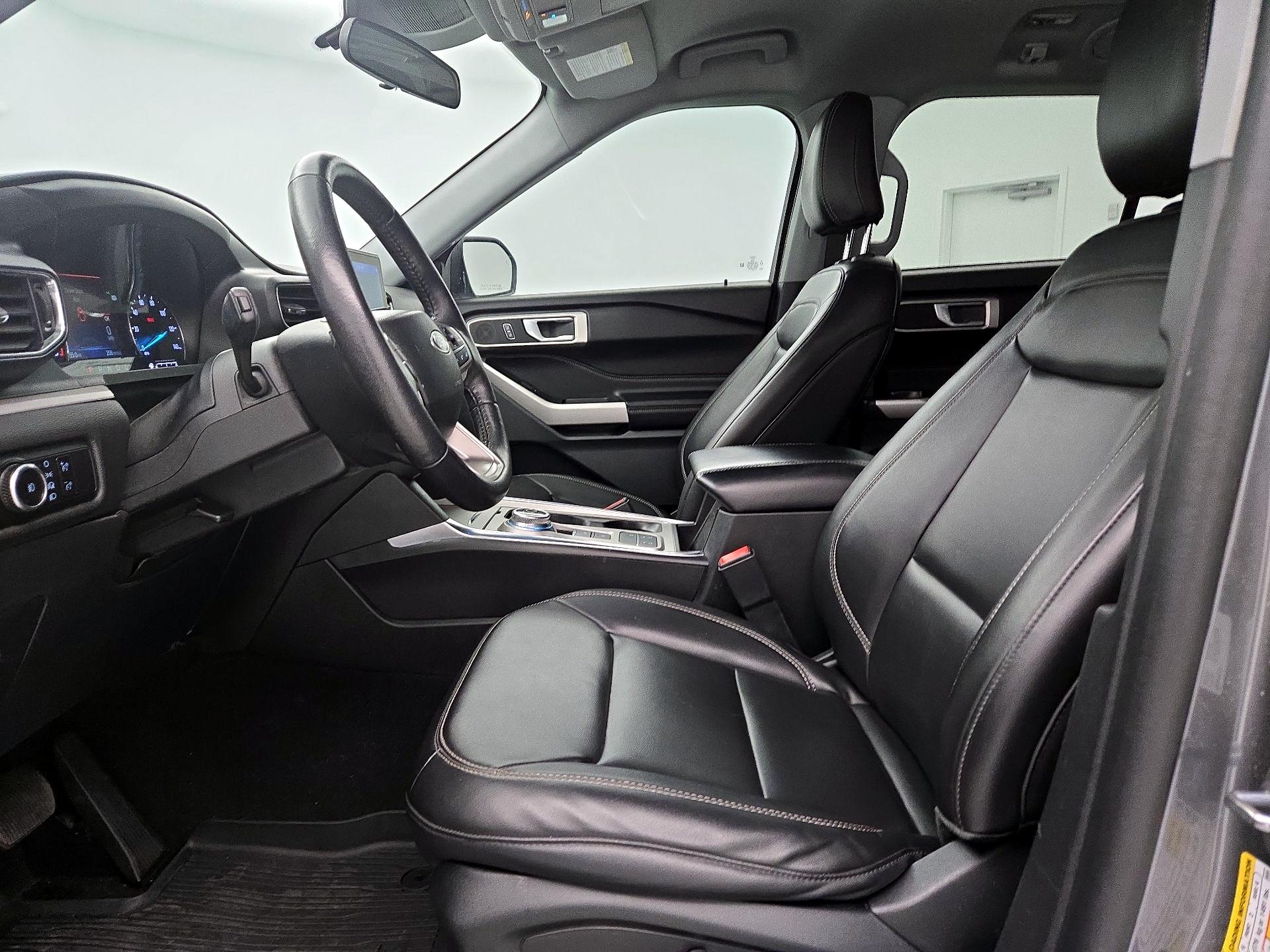 Thumbnail: 2023 Ford Explorer - 11