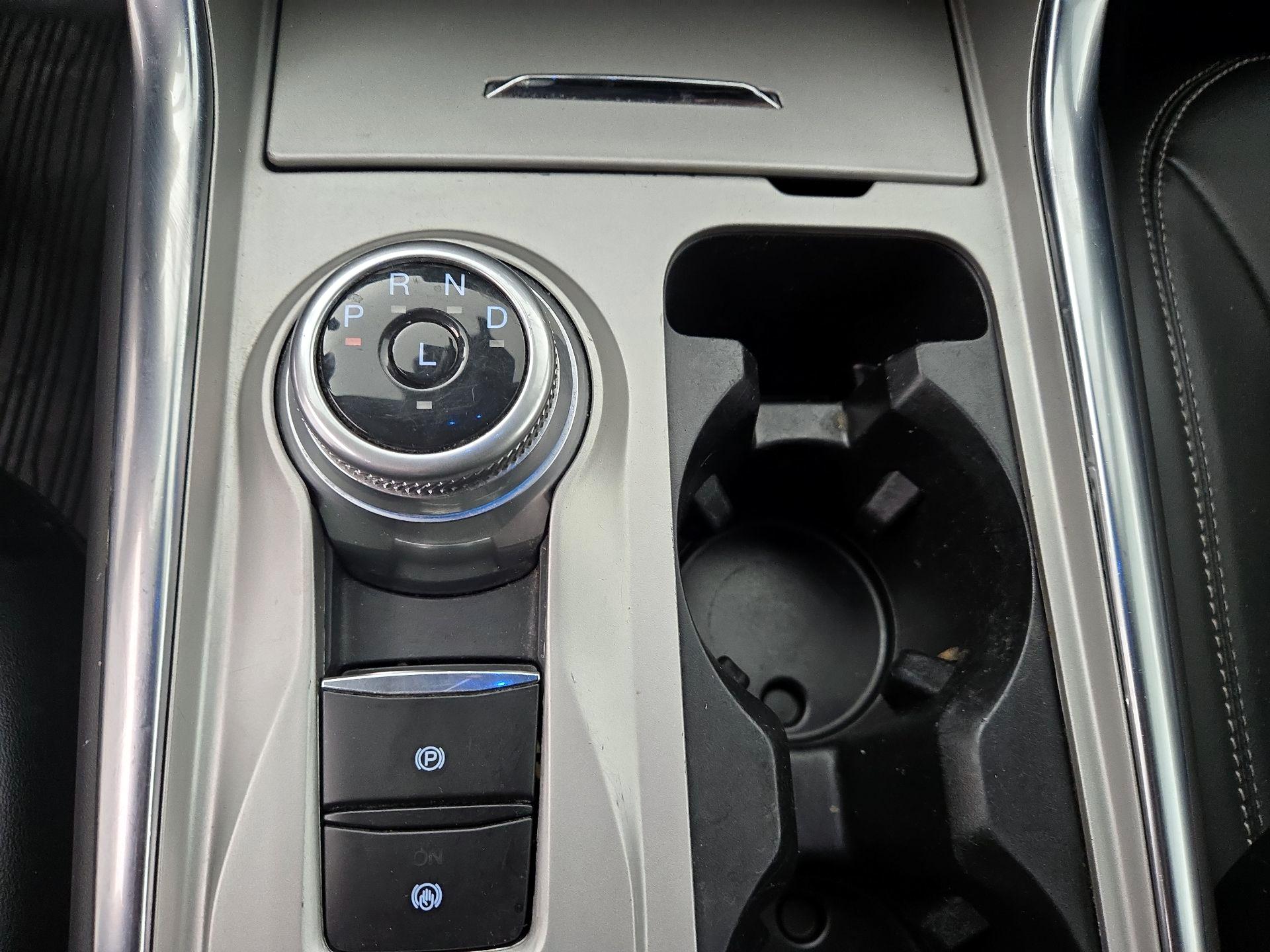 Thumbnail: 2023 Ford Explorer - 18