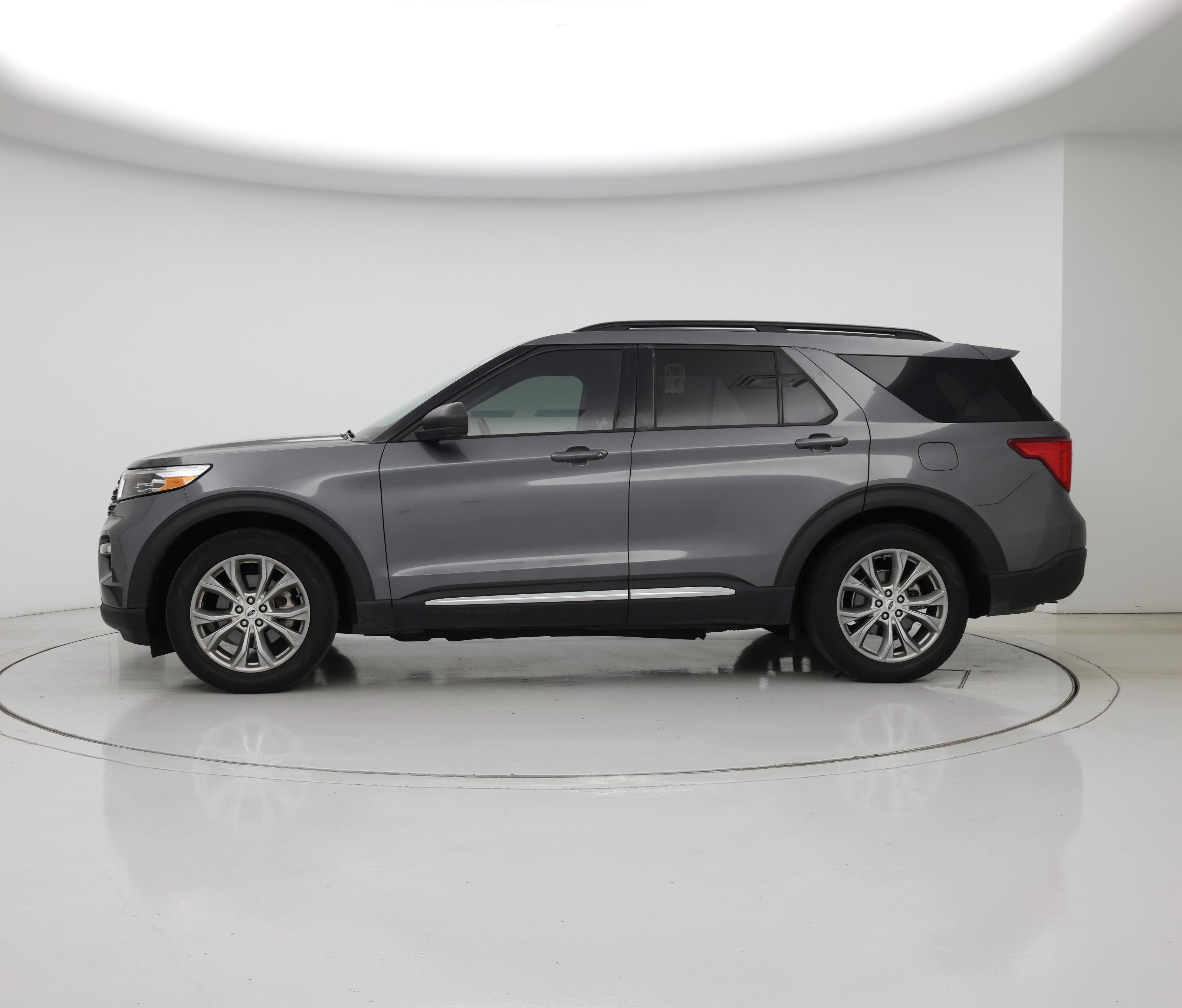 Thumbnail: 2023 Ford Explorer - 3