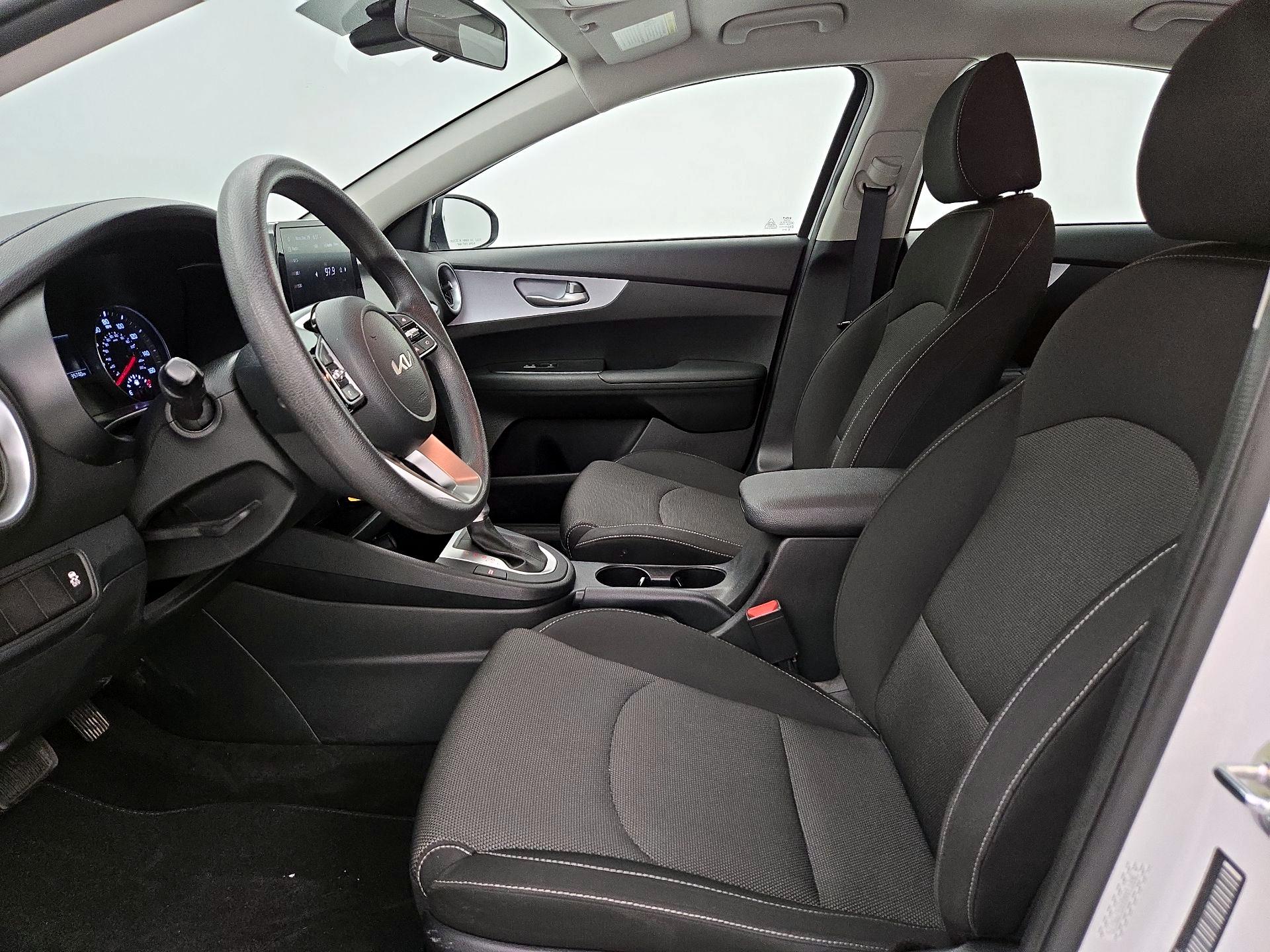 Thumbnail: 2024 Kia Forte - 11