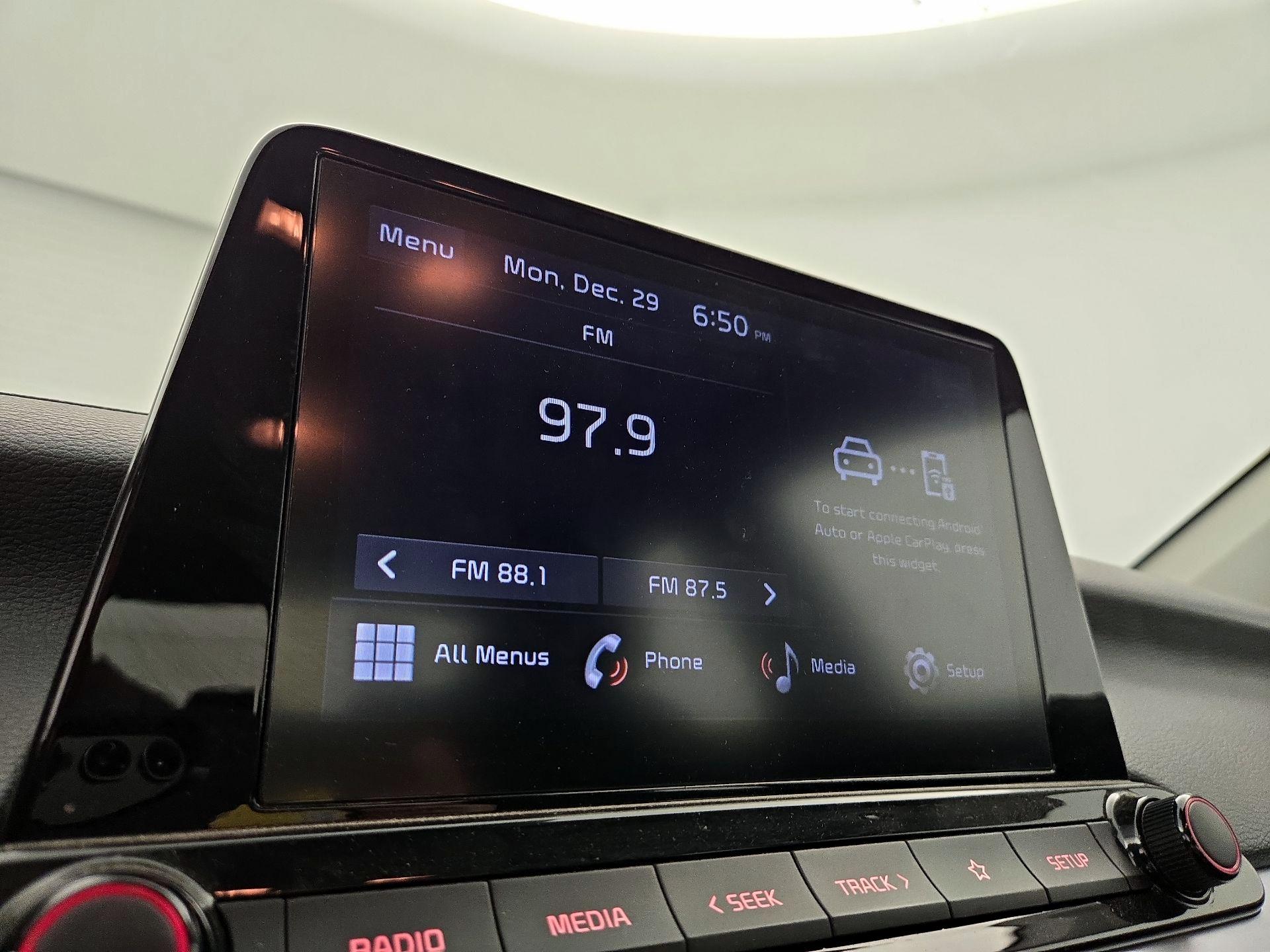 Thumbnail: 2024 Kia Forte - 15