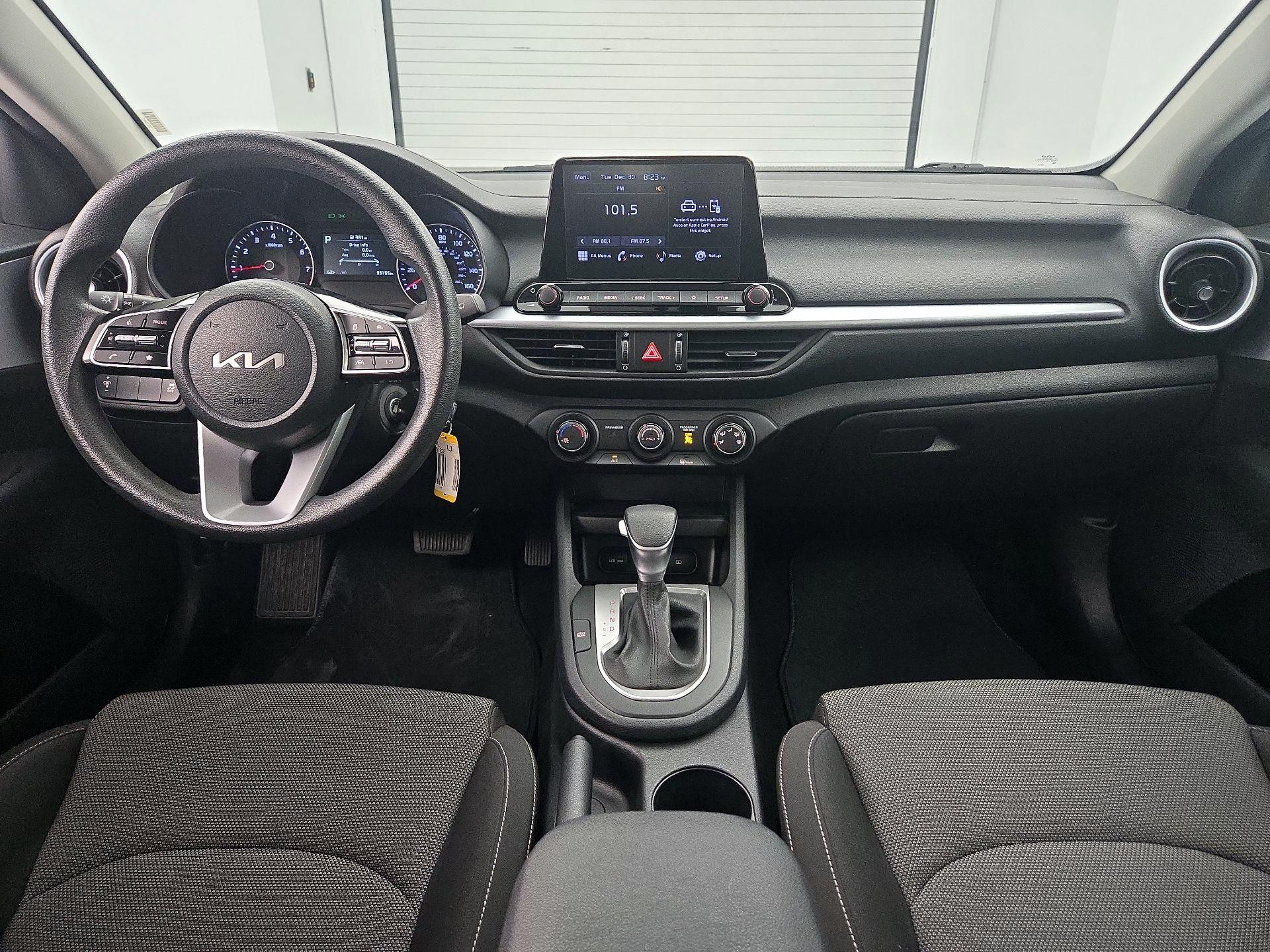 Thumbnail: 2024 Kia Forte - 9