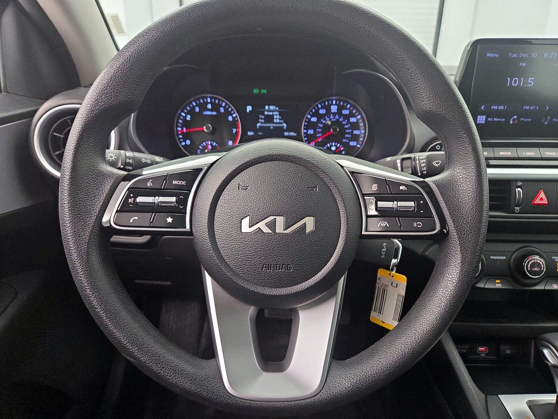 Thumbnail: 2024 Kia Forte - 10