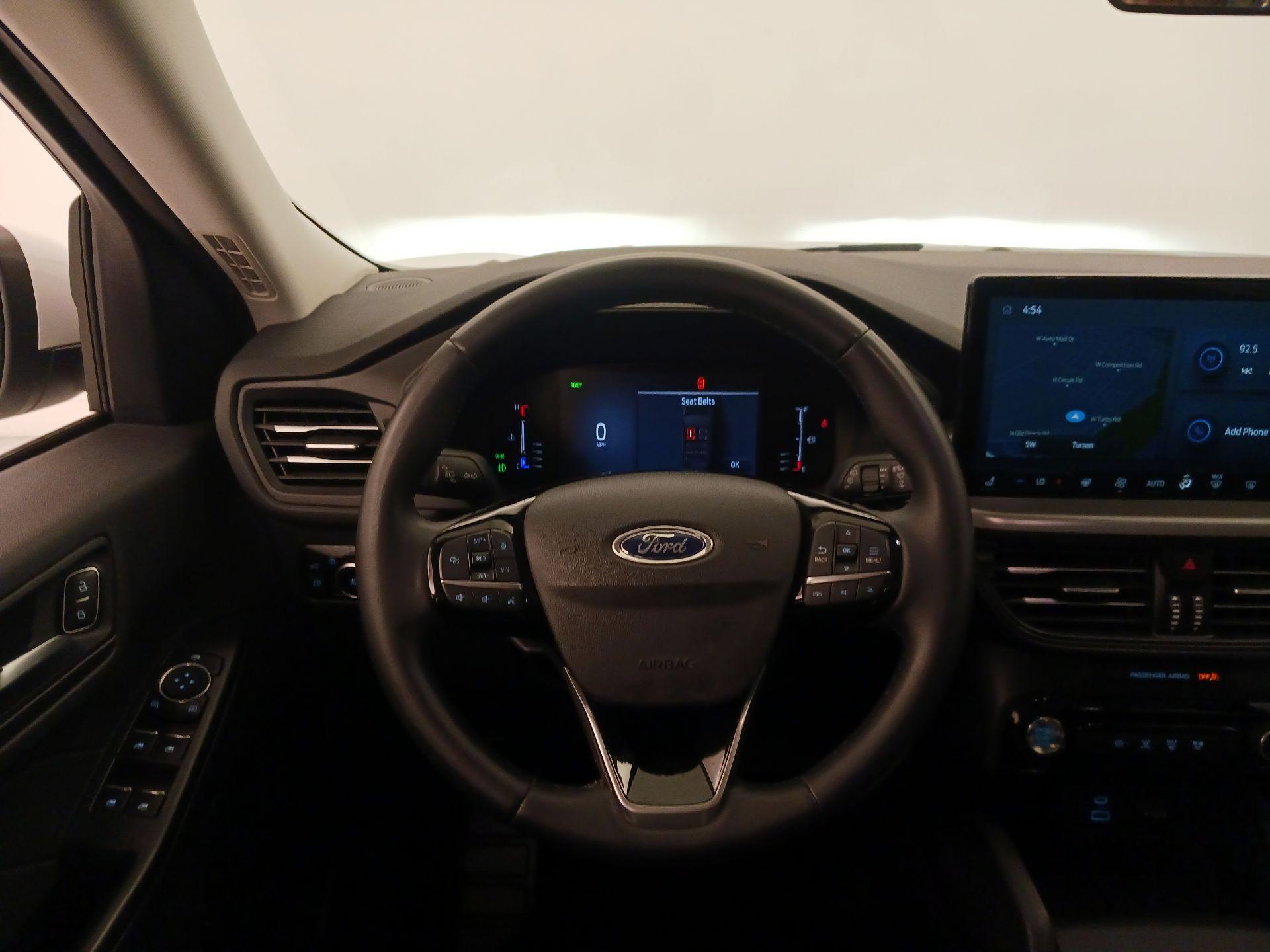 Thumbnail: 2023 Ford Escape - 10