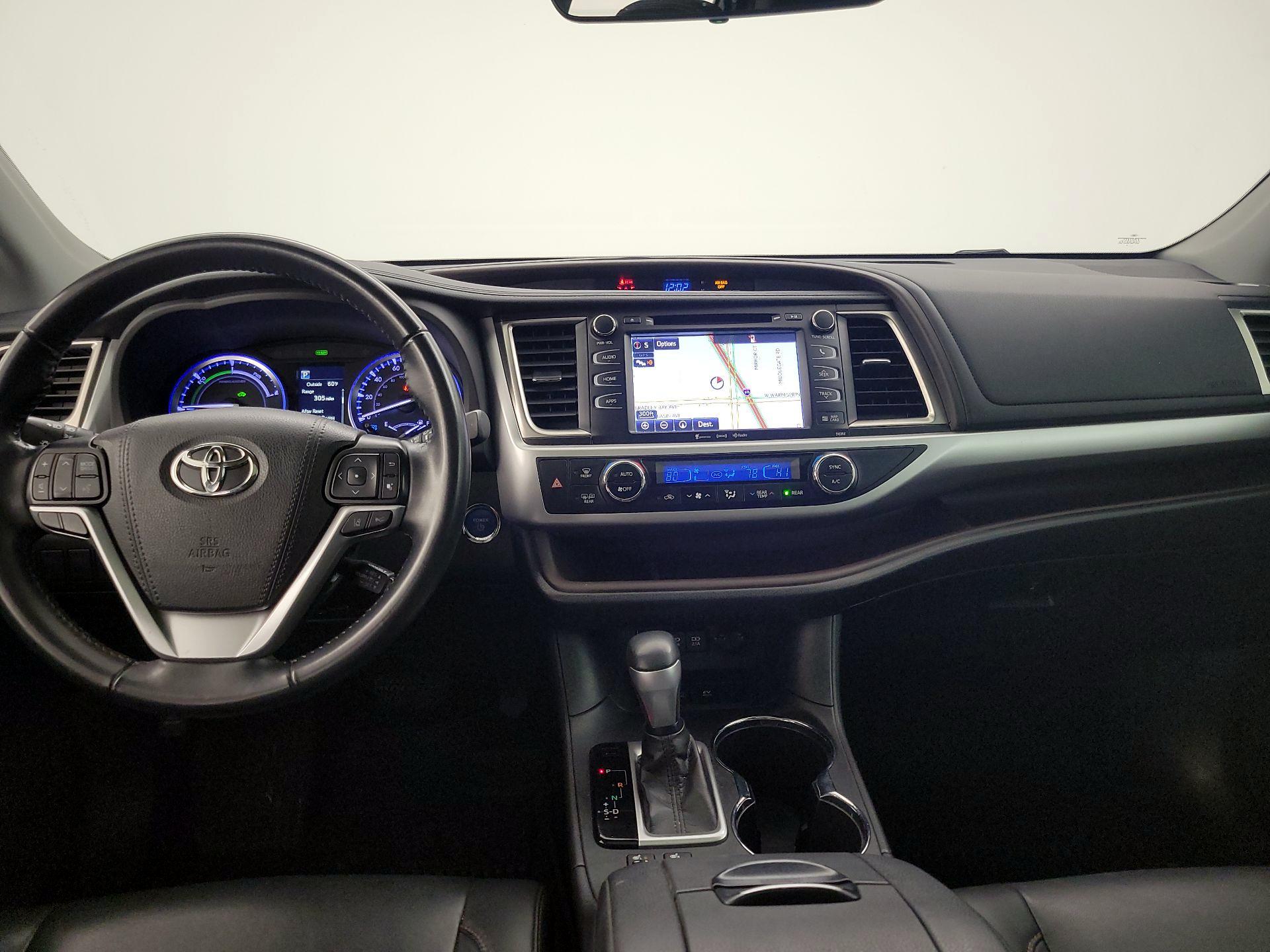 Thumbnail: 2019 Toyota Highlander - 9