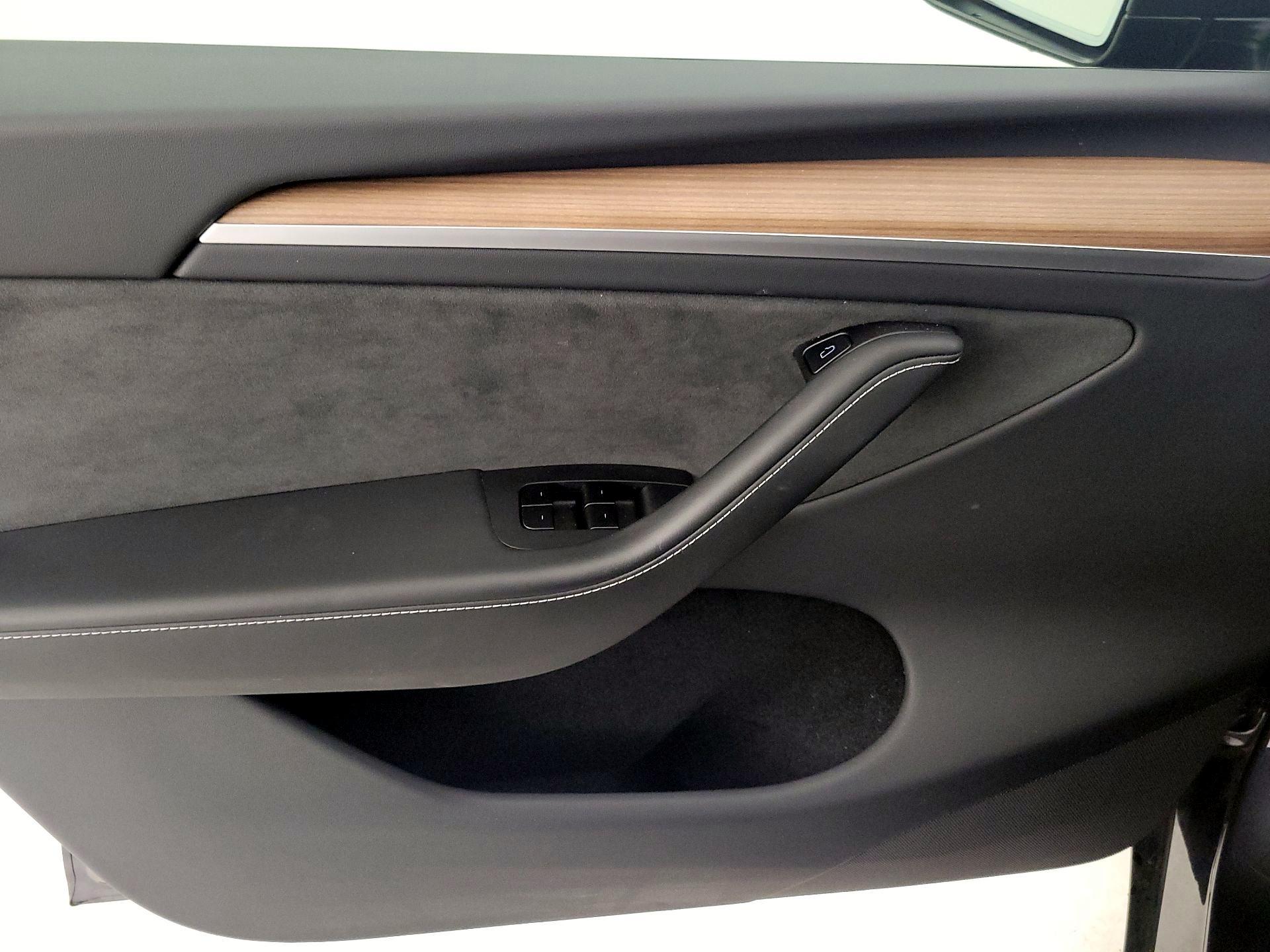 Thumbnail: 2025 Tesla Model Y - 12