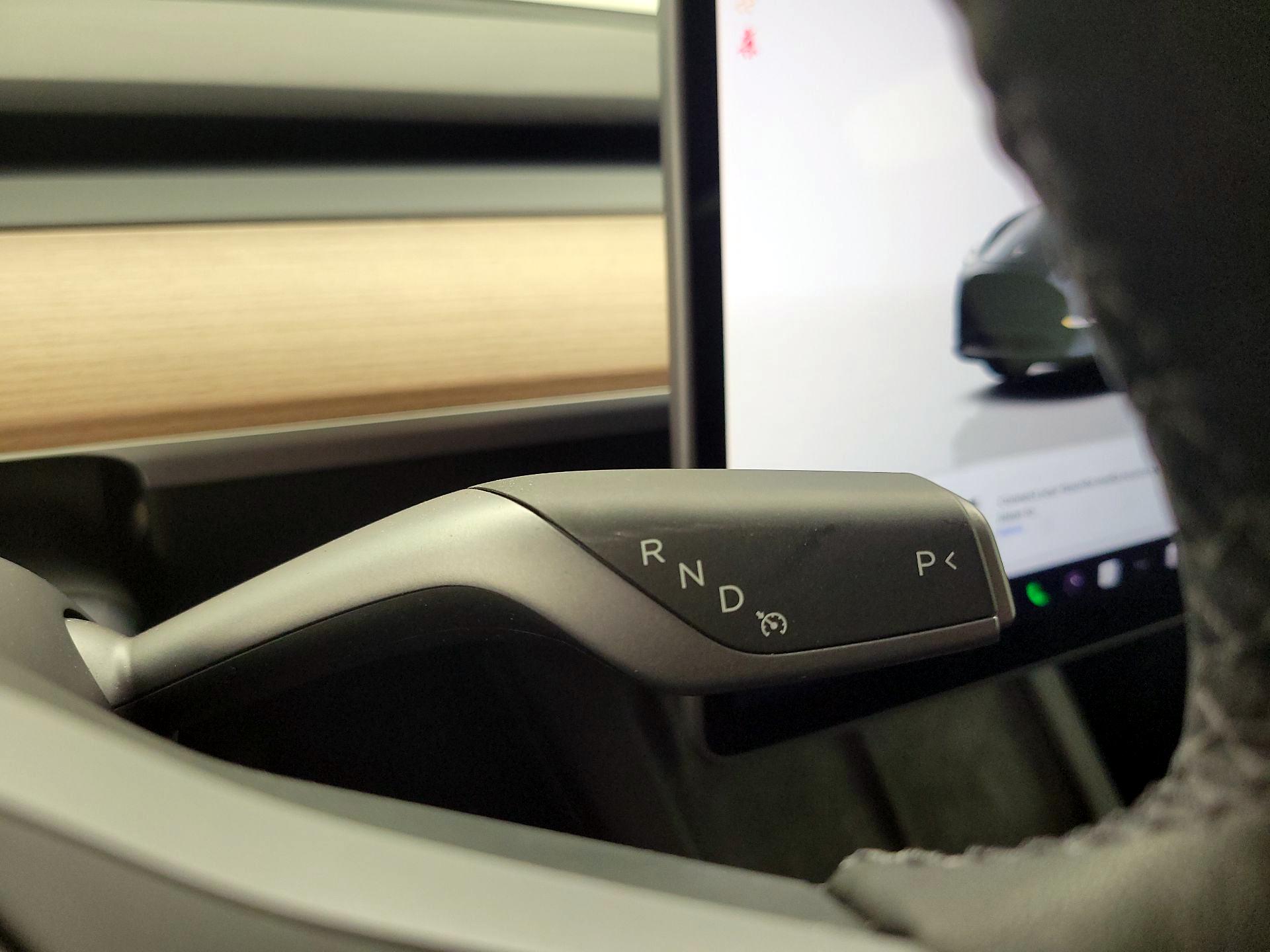 Thumbnail: 2025 Tesla Model Y - 17