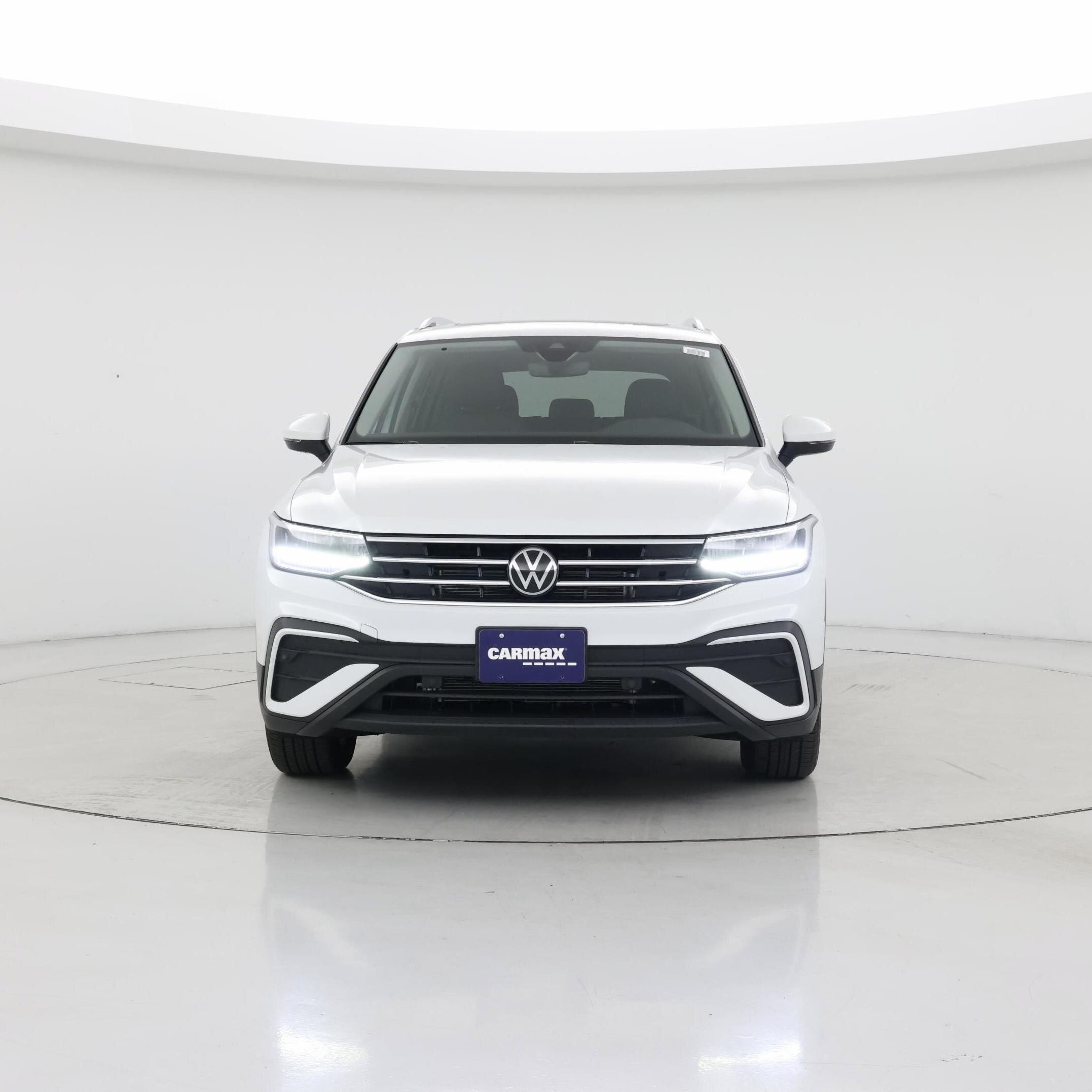 Thumbnail: 2023 Volkswagen Tiguan - 5