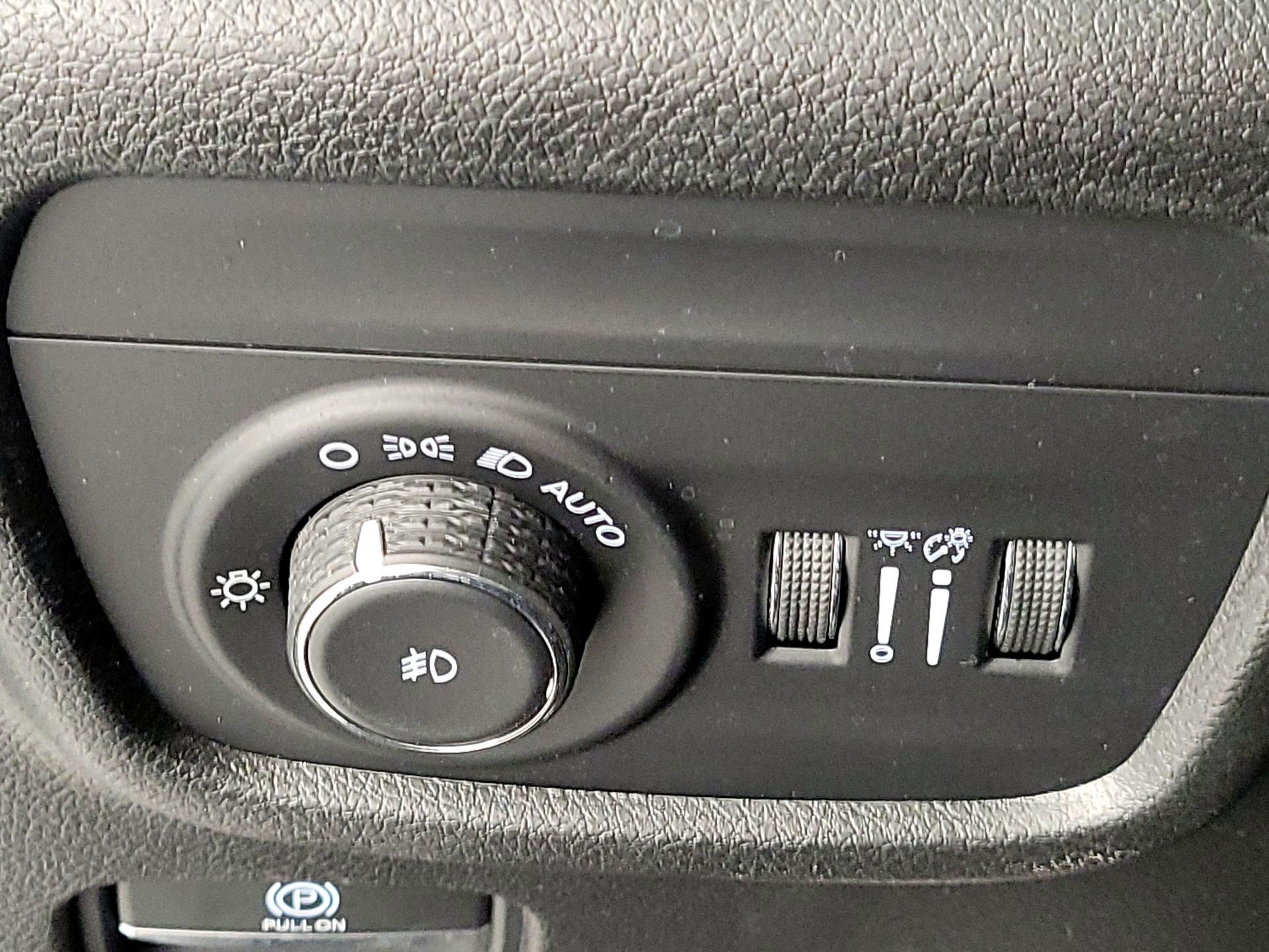 Thumbnail: 2021 Jeep Grand Cherokee L - 13