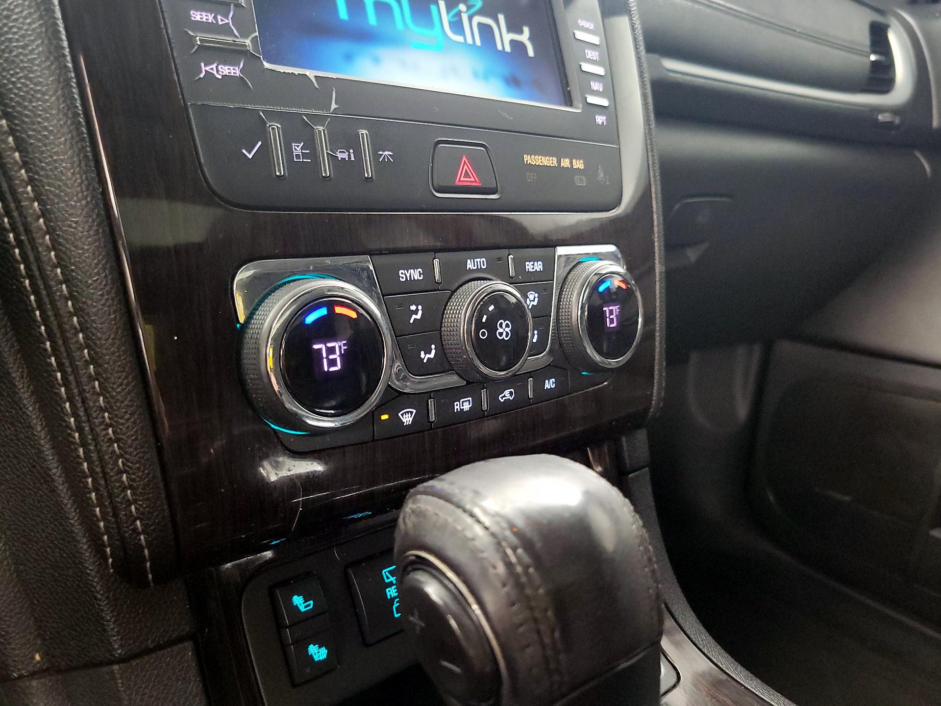 Thumbnail: 2015 Chevrolet Traverse - 17